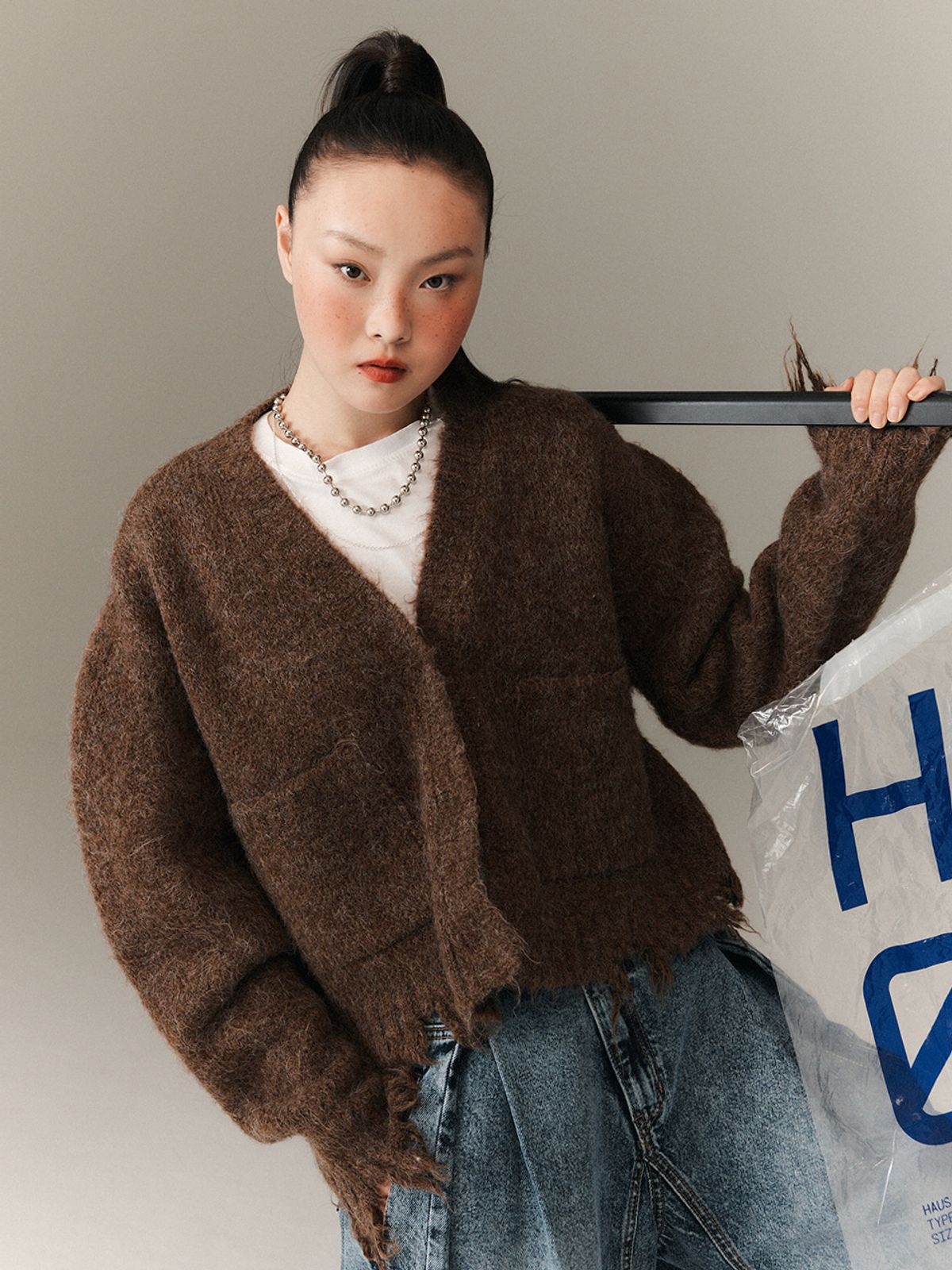 하우스공칠이씨(HAUS072C) EMMA PUFF CARDIGAN BROWN