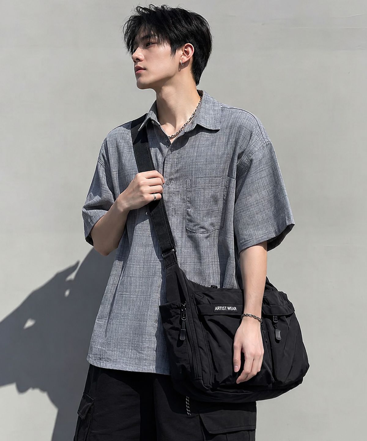 아티스트웨어(ARTISTWEAR) [2COLORS] 멀티 포켓 스퀘어 크로스백