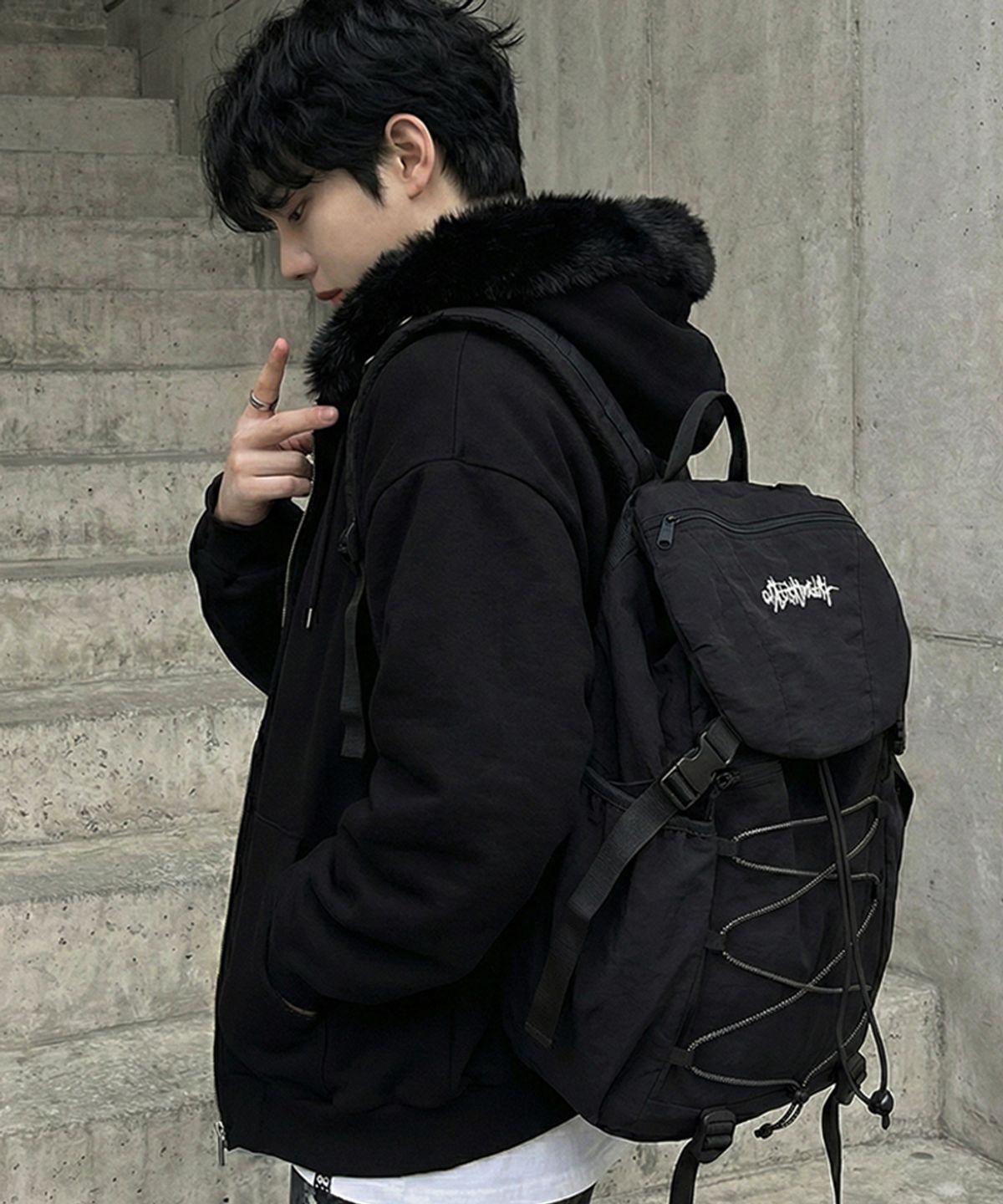 아티스트웨어(ARTISTWEAR) [2COLORS] 어반트레일 나일론 백팩
