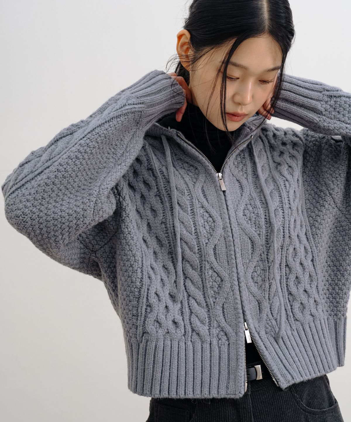 클루니(CLUNY) Cable two way knit zipup cardigan - gray