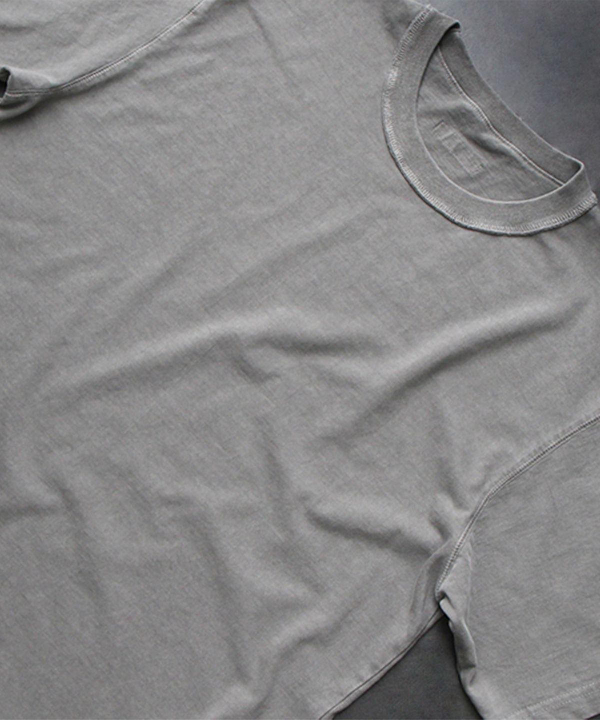크리건(CRIGUN) Pigment 3 Stitch 세미 오버핏 반팔티 METAL GREY