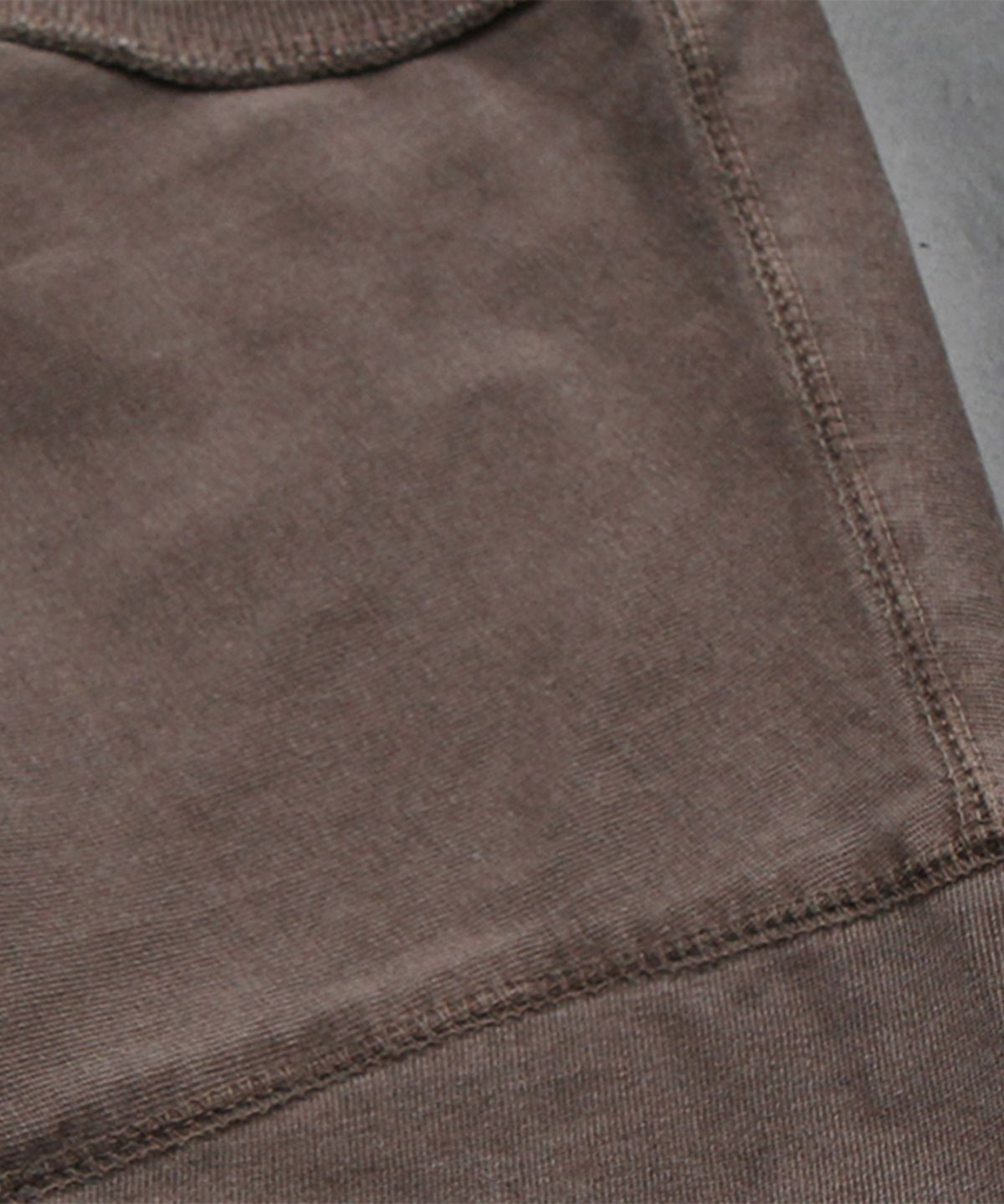 크리건(CRIGUN) Pigment 3 Stitch 세미 오버핏 반팔티 FADED BROWN