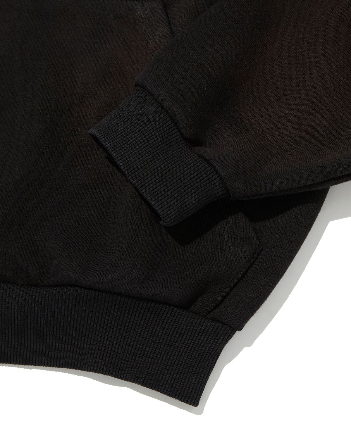 스웨이드(SUADE) CROPPED WASHED HOOD ZIP UP [DARK BLACK]