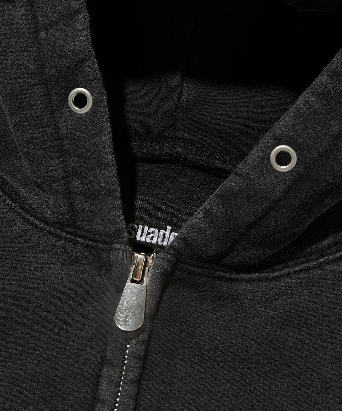 스웨이드(SUADE) CROPPED WASHED HOOD ZIP UP [WASHING BLACK]