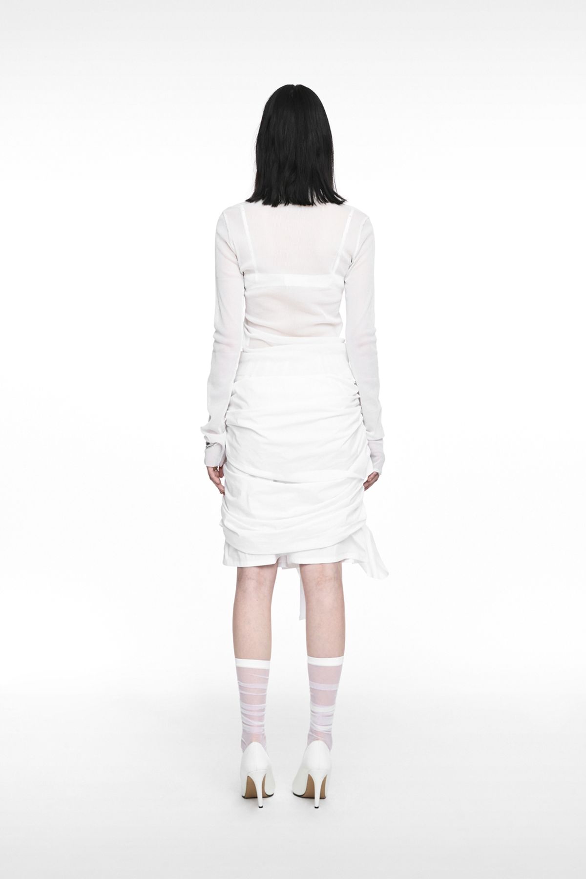 나체(NACHE) PULLED NECK LONG SLEEVE IVORY