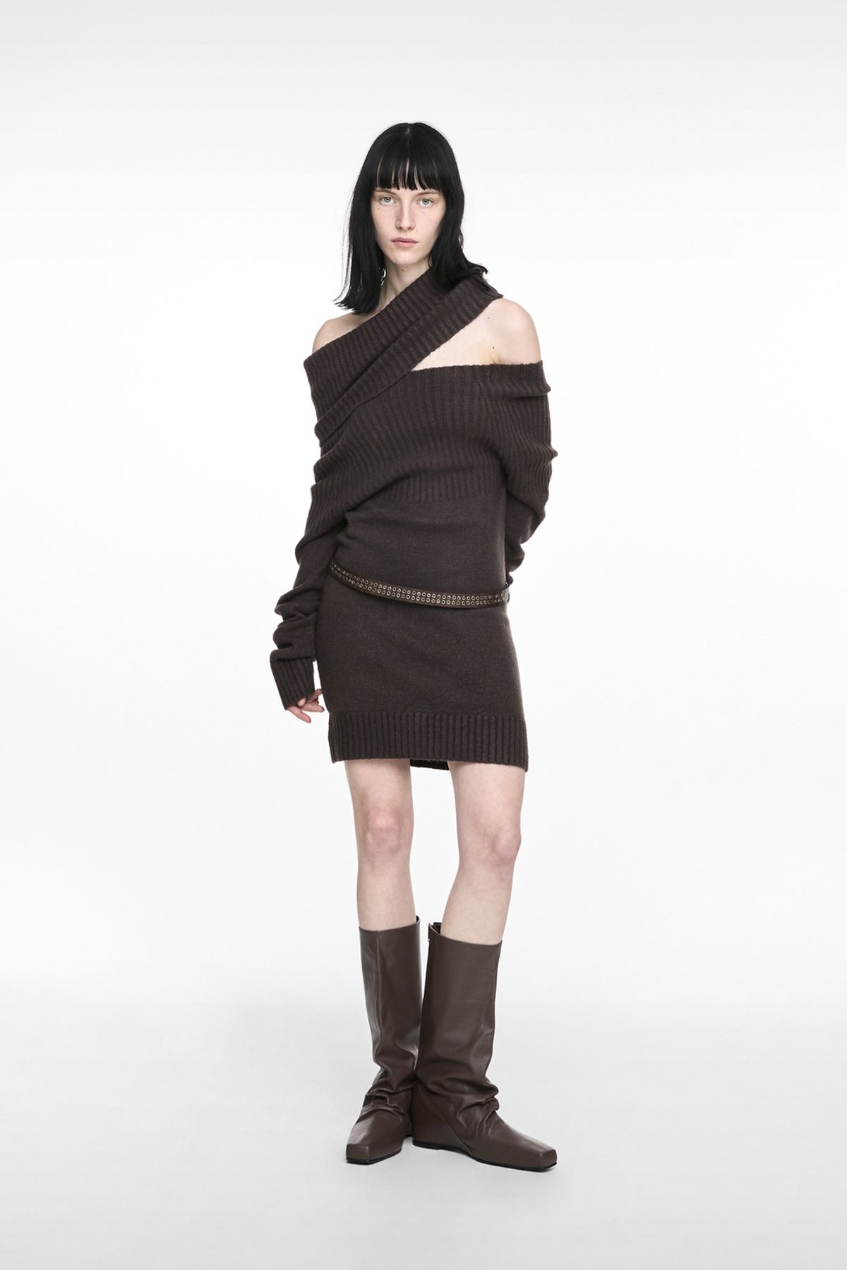 나체(NACHE) 2-WAY SHAWL KNIT BROWN