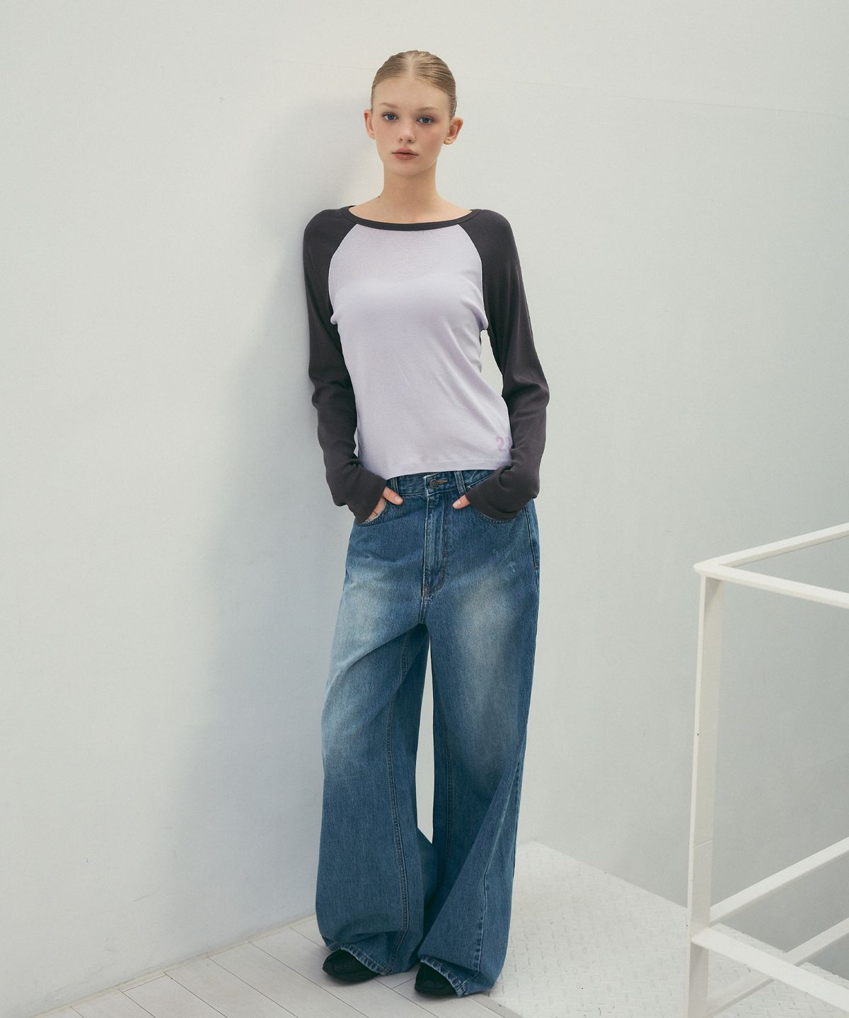씨타(CITTA) Damaged Wide-Leg Curved Denim_CTD424(Medium Blue)