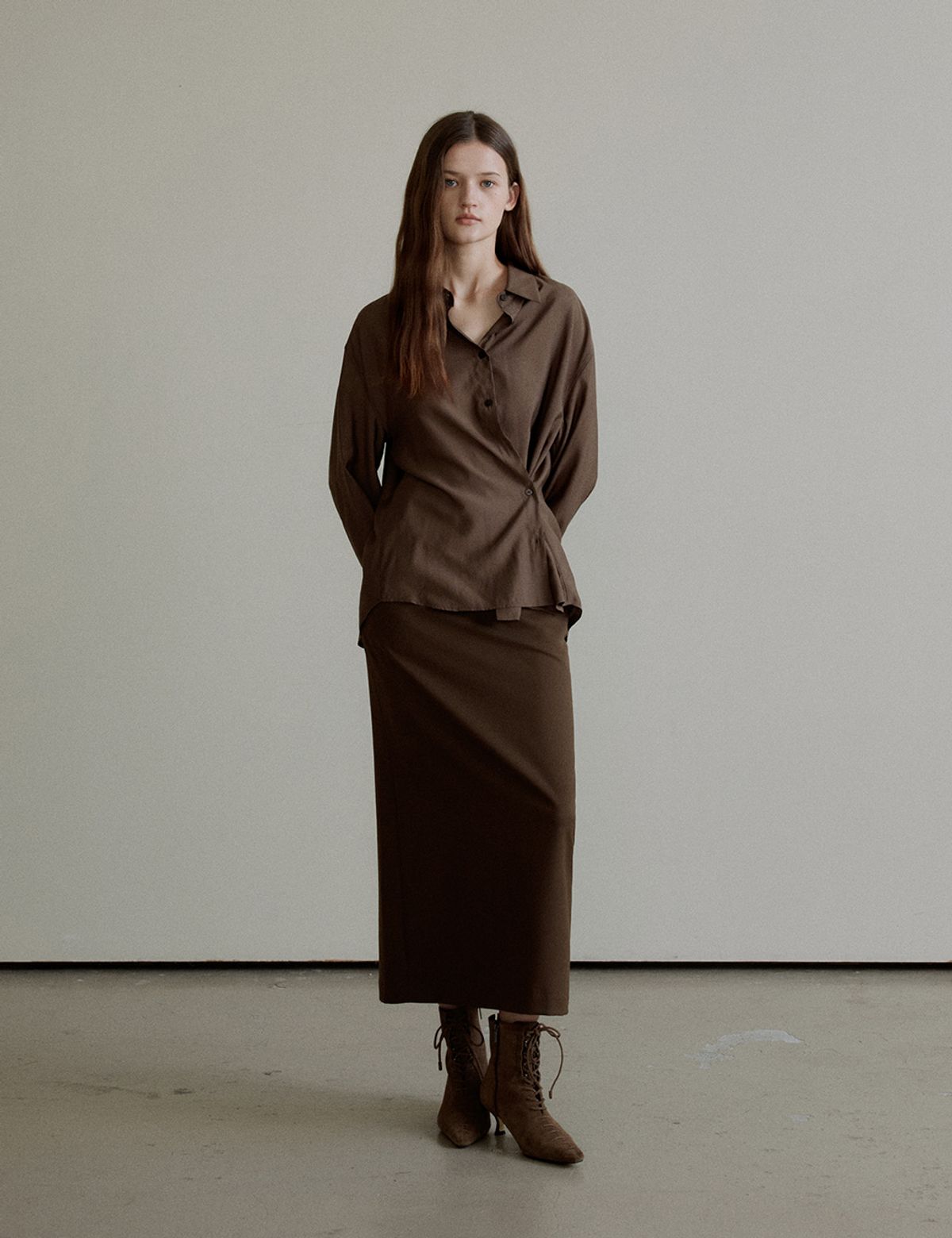 더엘로(THEELO) 2-way Open Collar Shirt (Brown)