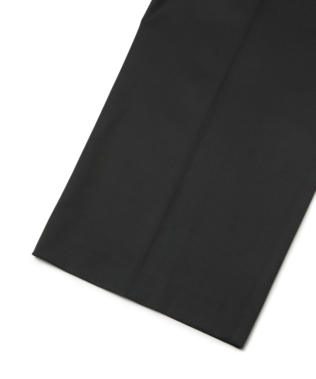 엠엠아이씨(MMIC) MORRISON SLACKS (BLACK)