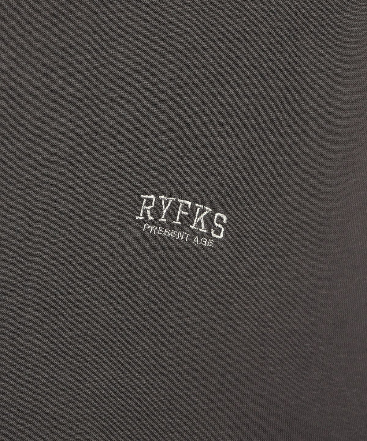 레이피커스(RAYFIKERS) 시그니처 스몰 로고 맨투맨 MQ6TU135_CHARCOAL