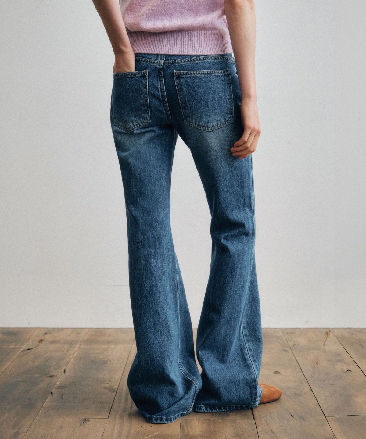 씨타(CITTA) Center Press Washed Flared Denim Pants_CTD422(Medium Blue)