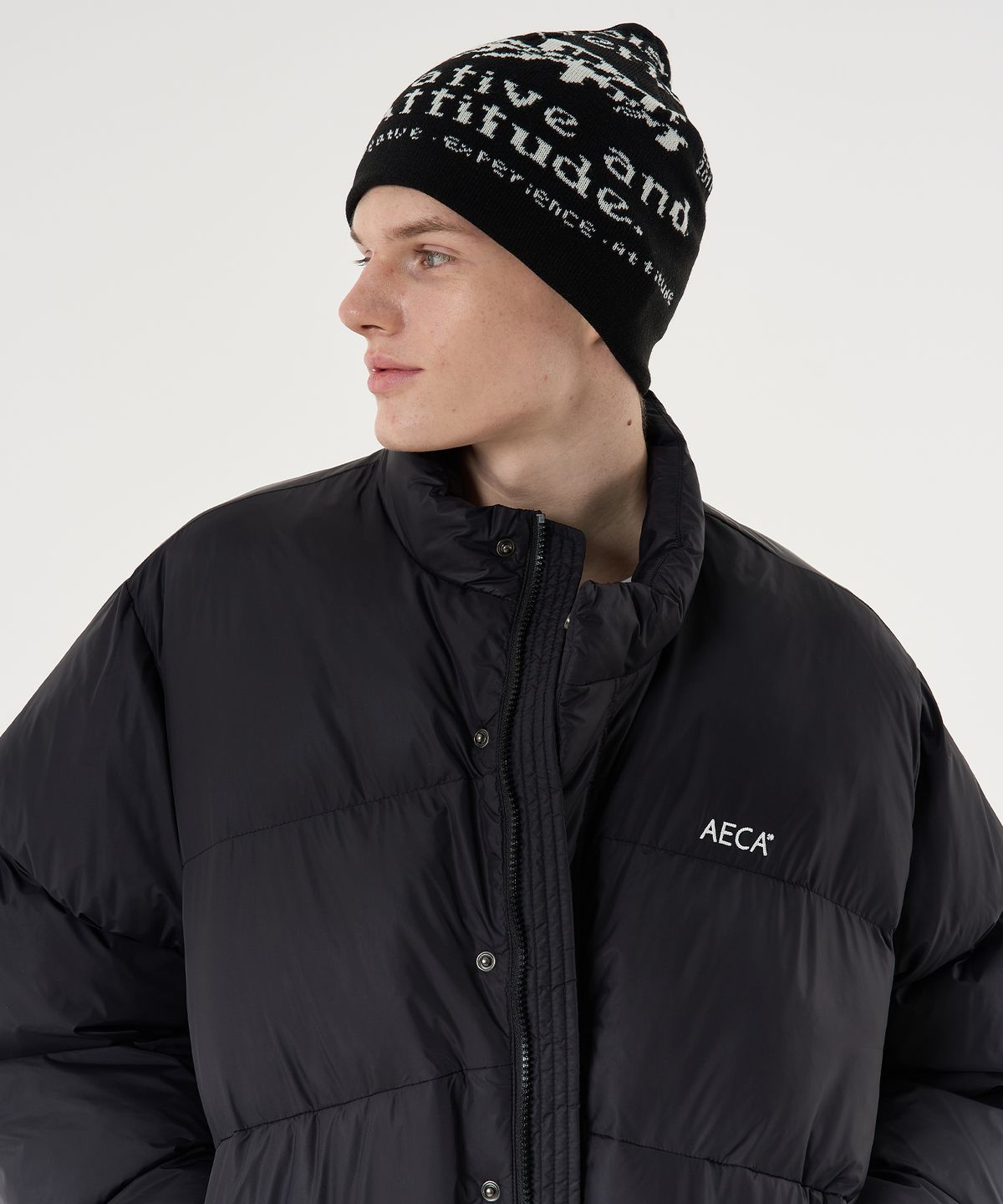 에이카화이트(AECA) AECA CURVED SHORT PUFFER JUMPER-BLACK