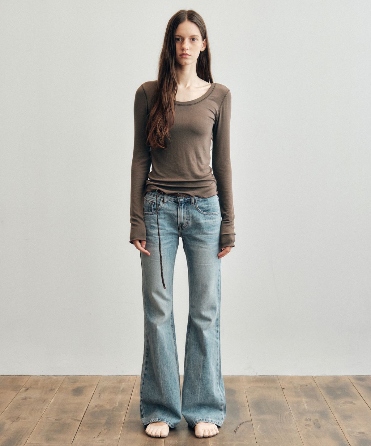 씨타(CITTA) Center Press Washed Flared Denim Pants_CTD422(Light Blue)