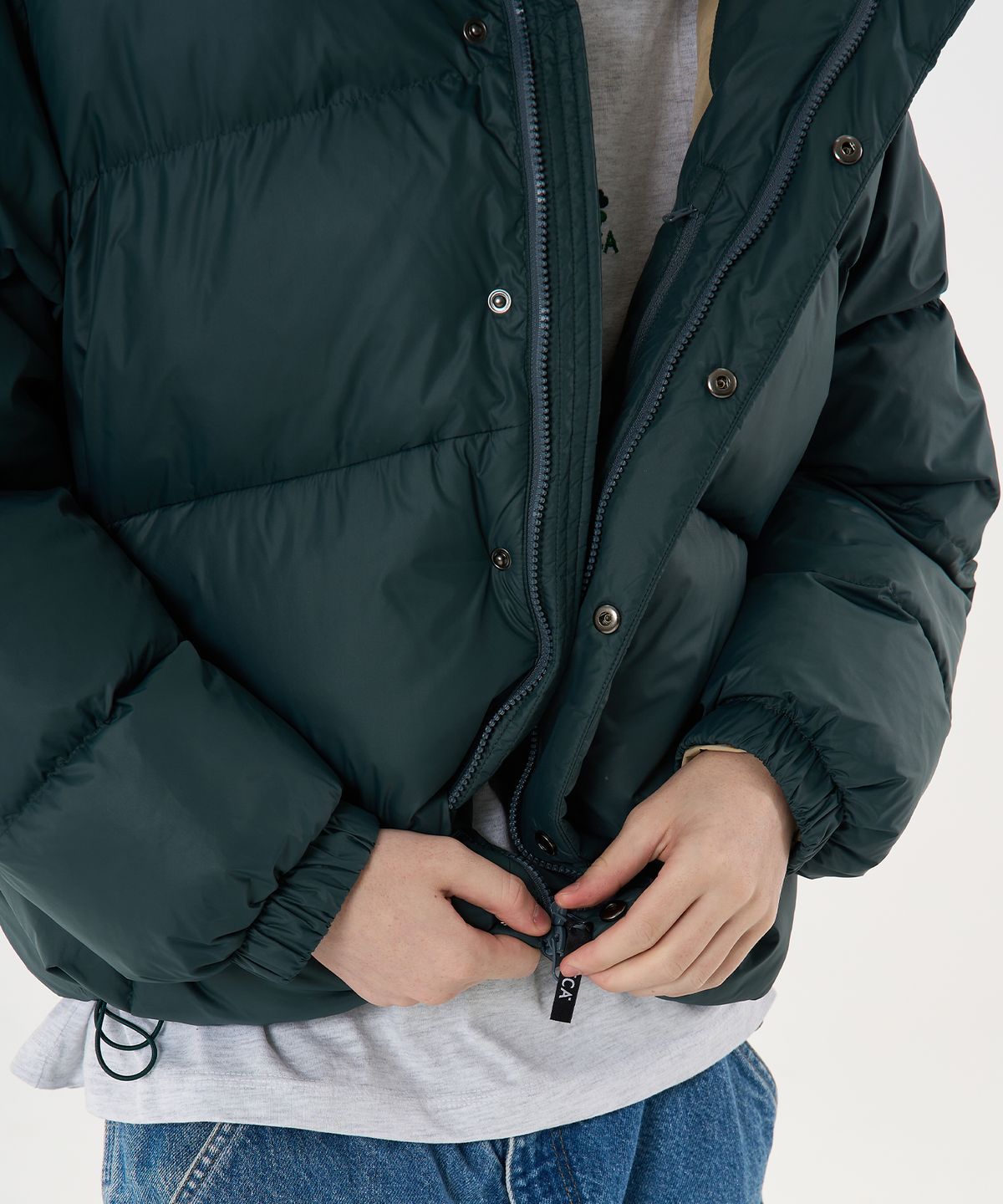 에이카화이트(AECA) AECA CURVED SHORT PUFFER JUMPER-VINTAGE BLUE