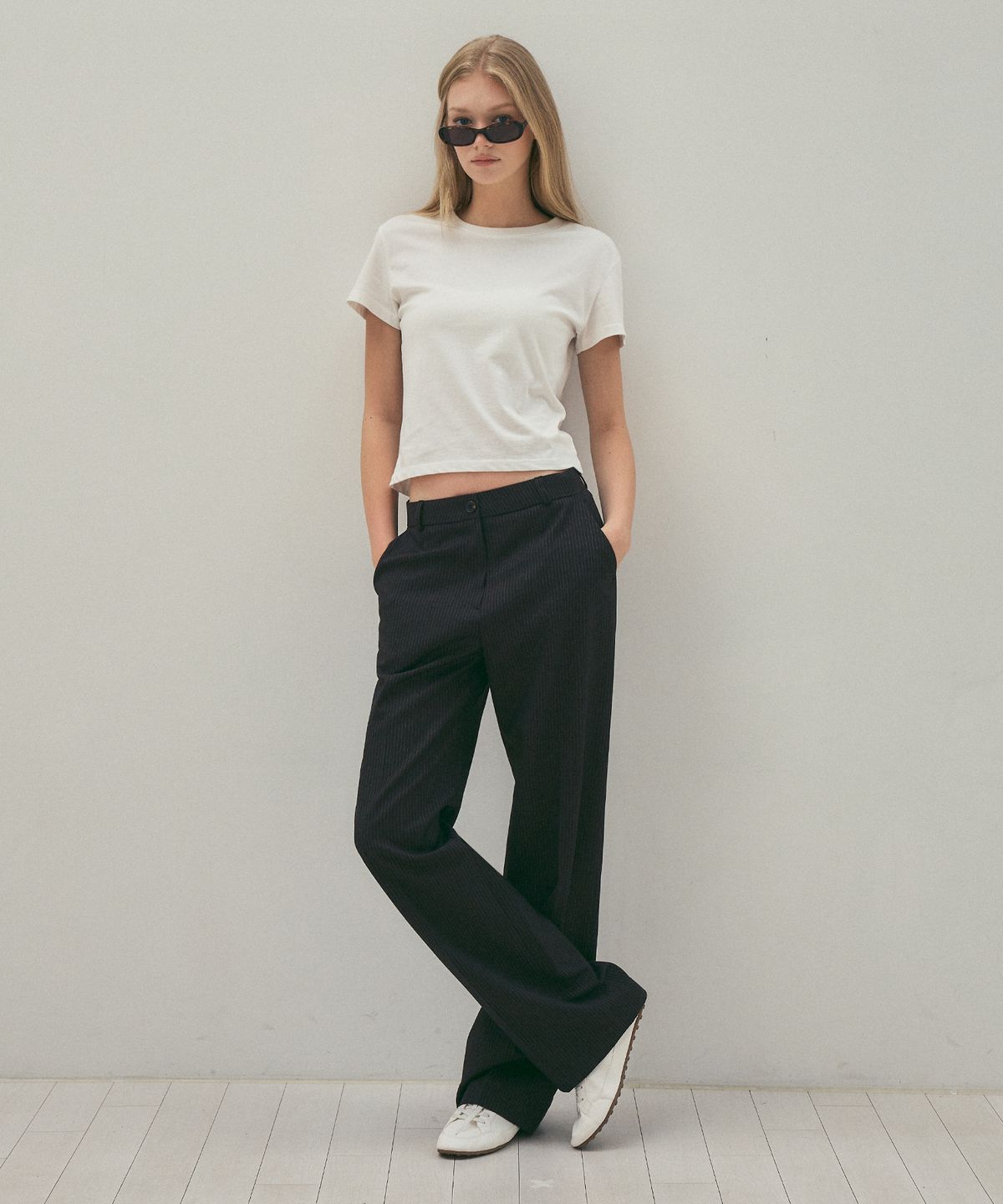 씨타(CITTA) Semi Regular Non-tuck Pin Stripe Slacks_CTB553(Brown)