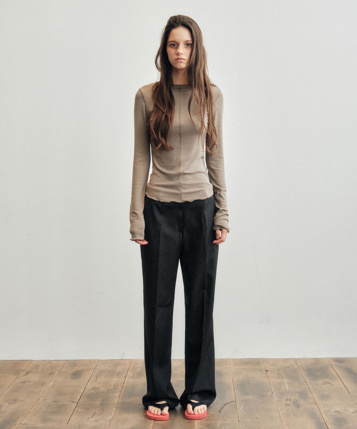 씨타(CITTA) Semi Regular Non-tuck Pin Stripe Slacks_CTB553(Black)