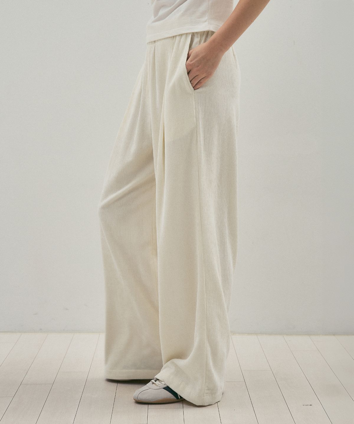 씨타(CITTA) Wool Blend Wide Banding Corduroy Pants_CTB551(White)