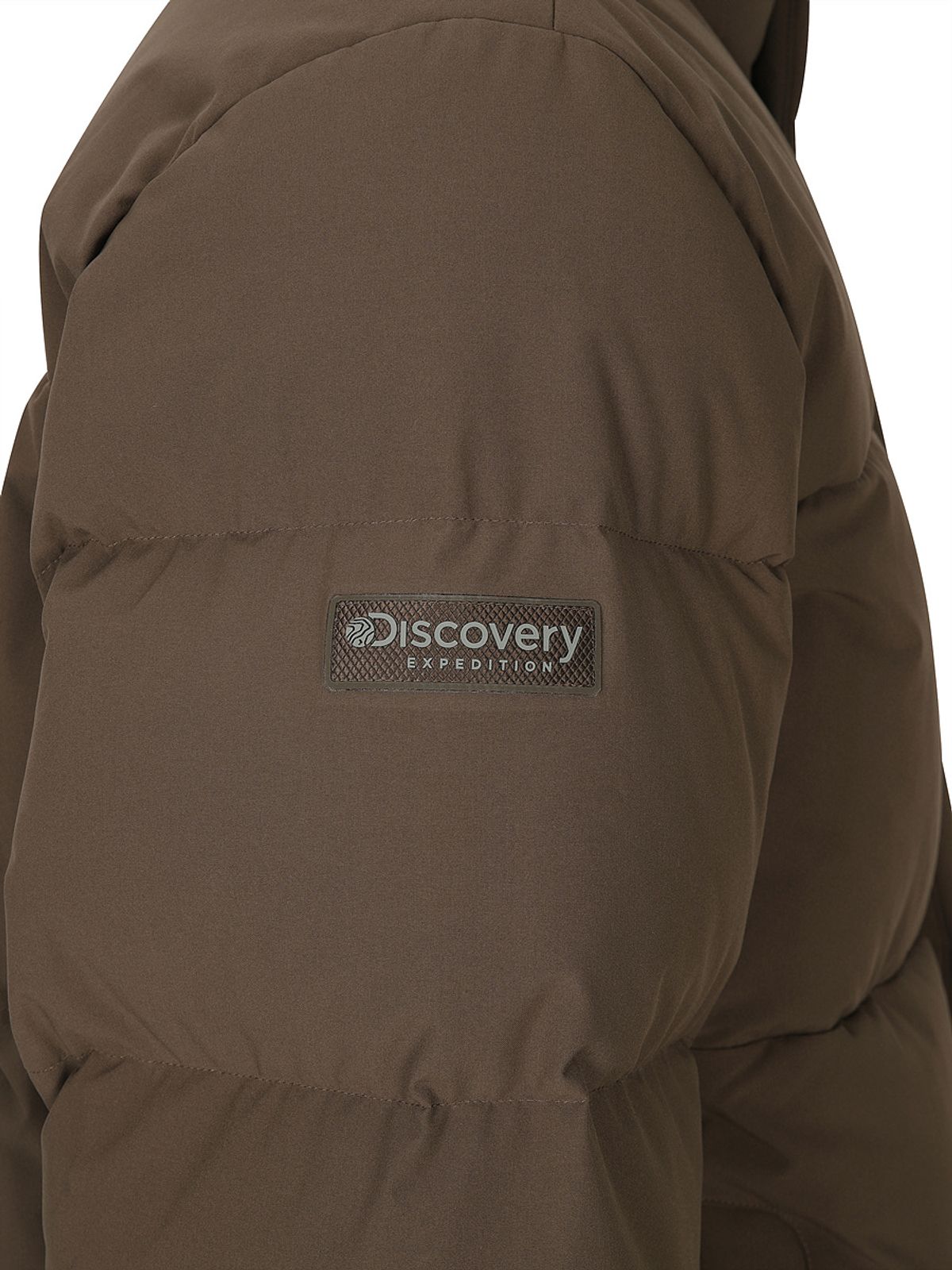 디스커버리 익스페디션(DISCOVERY EXPEDITION) 남성 레스터G 하이넥 구스다운 숏패딩 (D/BROWN)