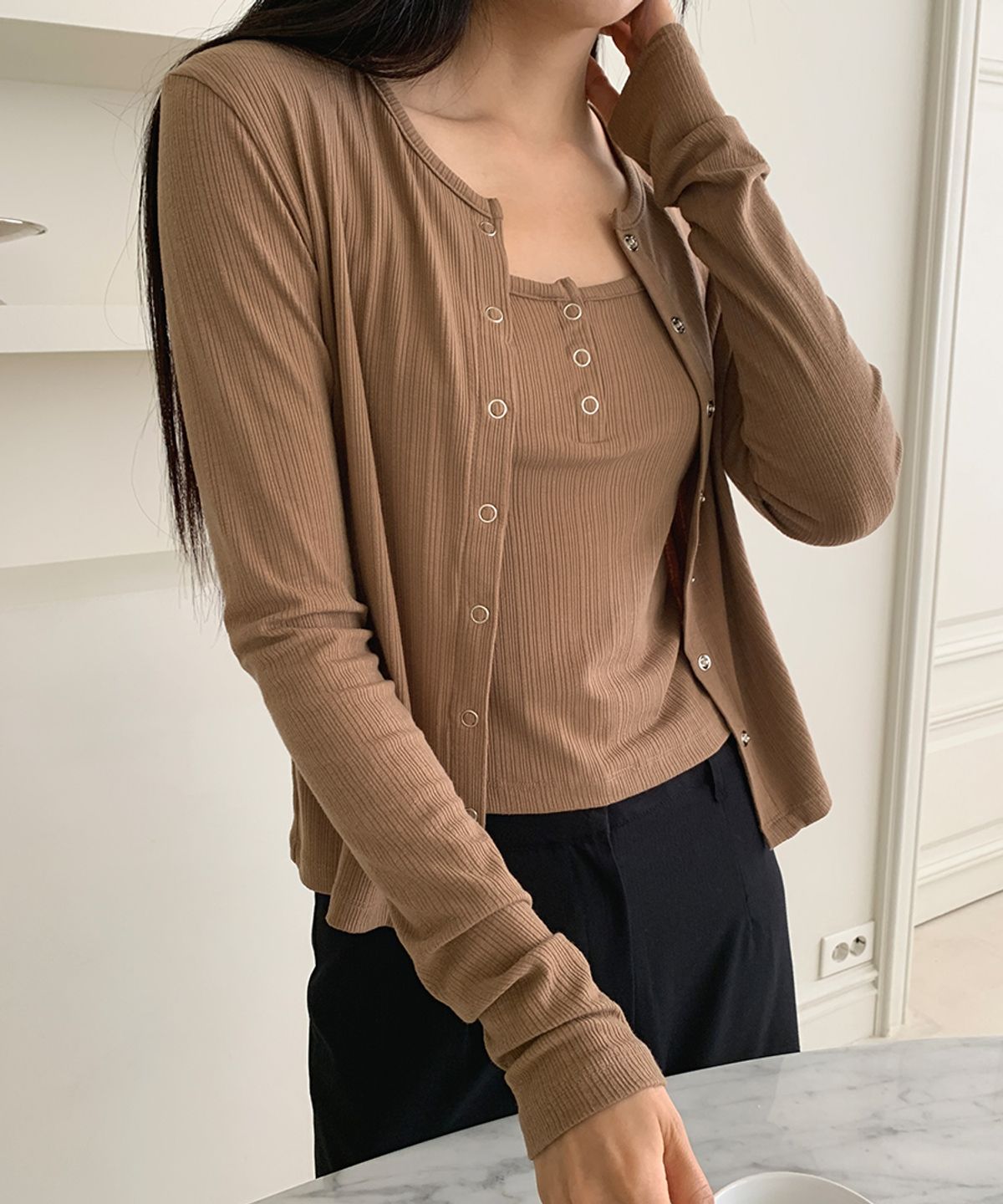 에드워드벌룬(EDWARD BALLOON) Ring Snap Cardigan - Beige