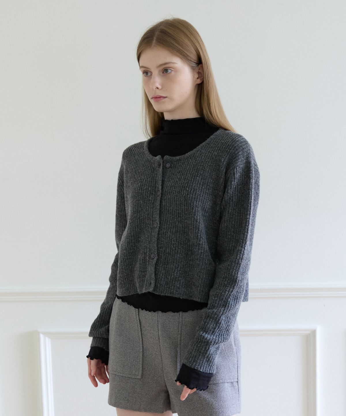 에드워드벌룬(EDWARD BALLOON) Wool crop cardigan - Charcoal Grey