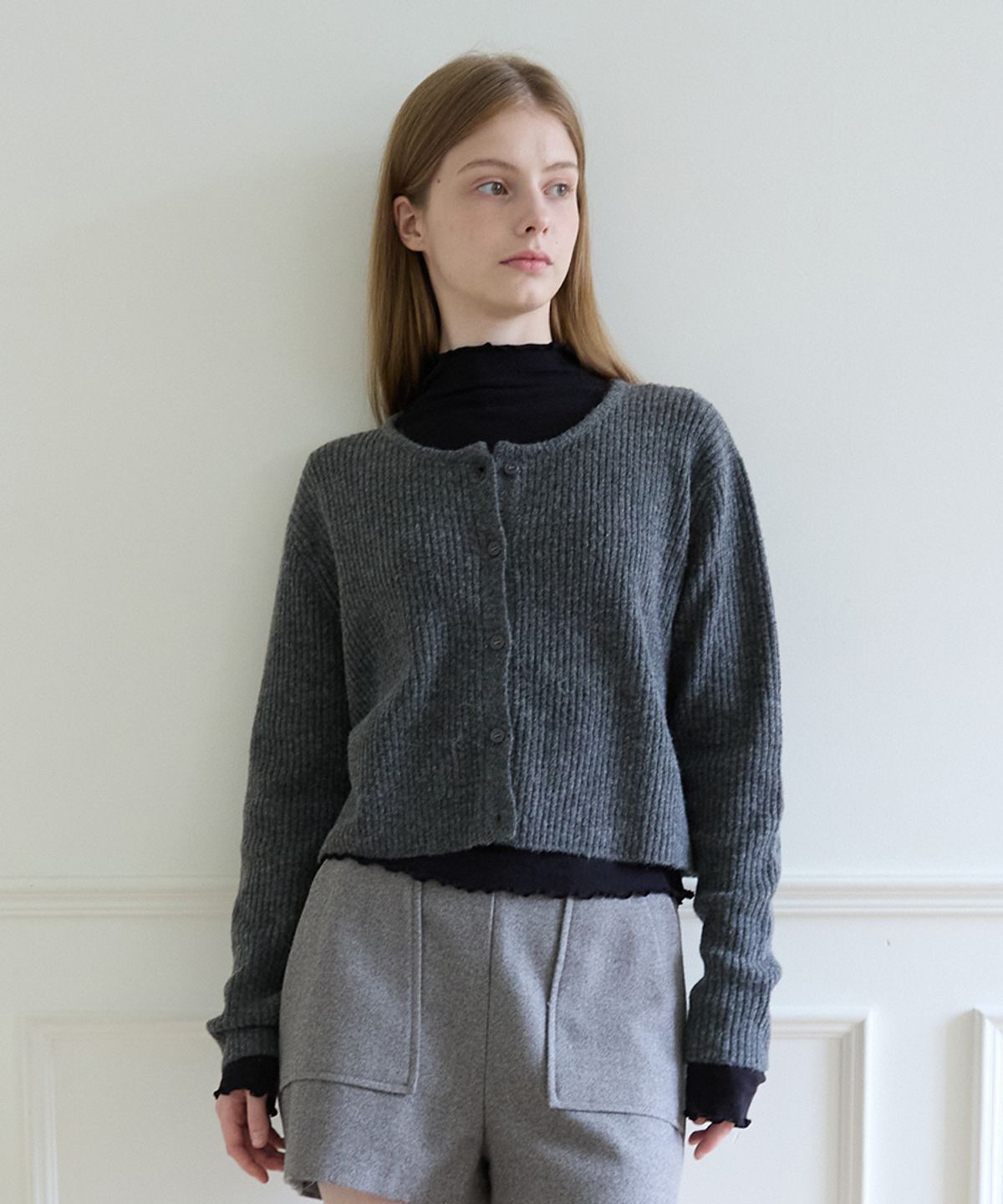 에드워드벌룬(EDWARD BALLOON) Wool crop cardigan - Charcoal Grey