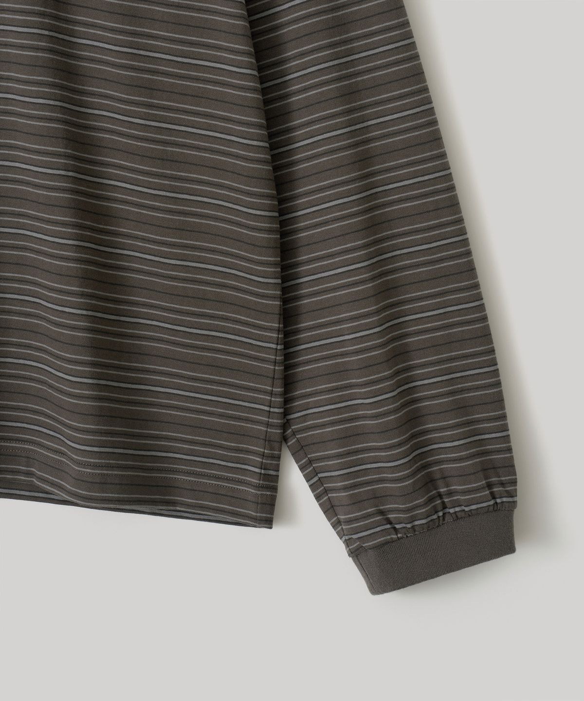 어나더 오피스(ANOTHER OFFICE) Ordinary Multi Stripe T (Mild Brown)