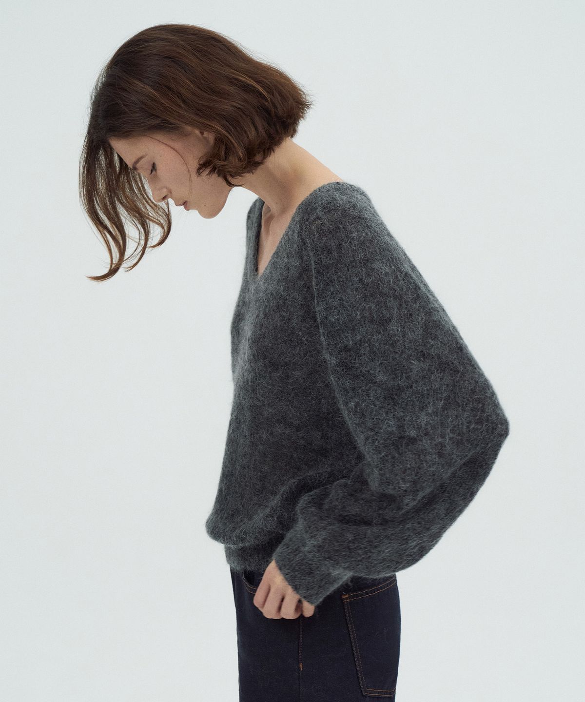 라메레이(LAMEREI) Kid Mohair V-Neck Knit Top[LMBEAUKN290]-2color