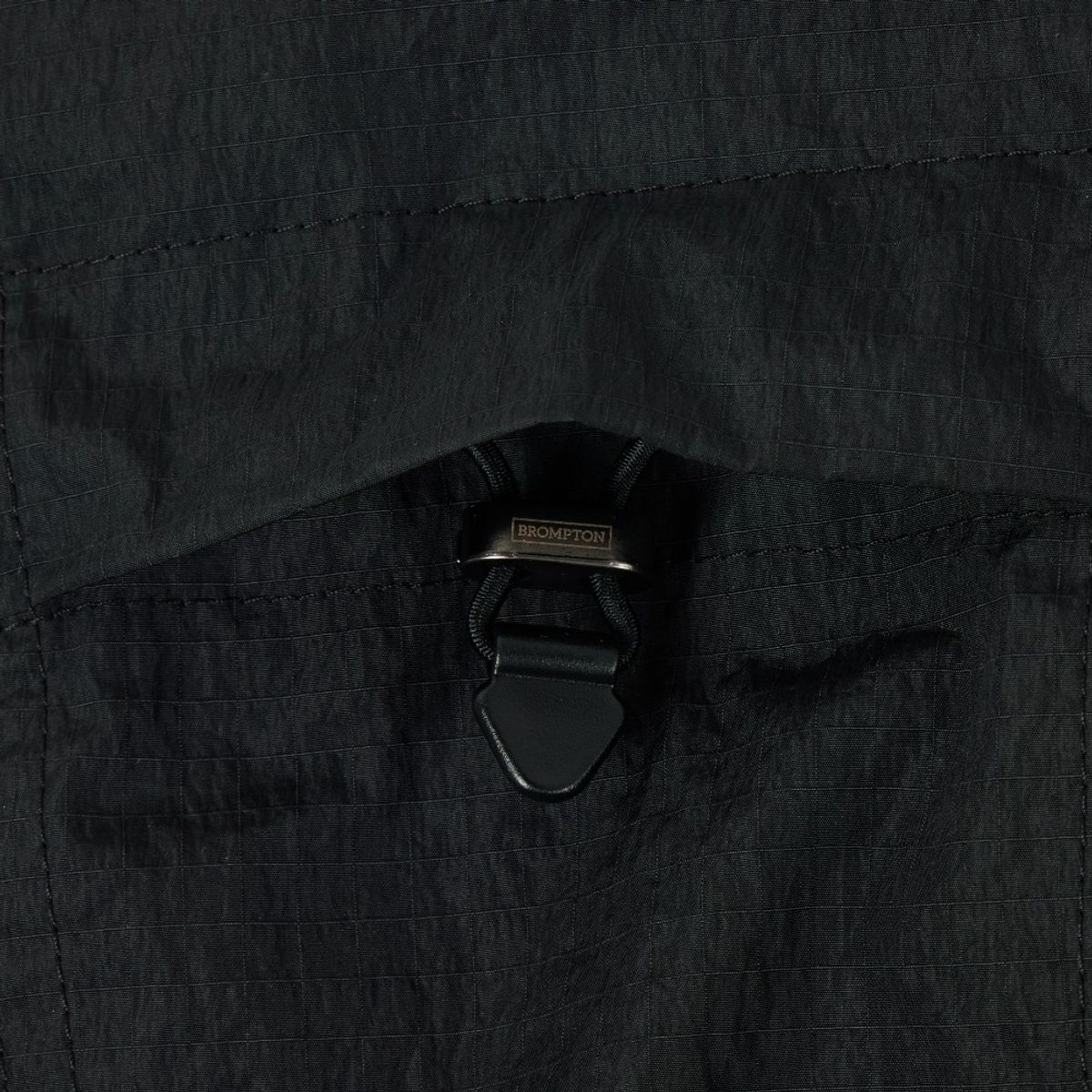 브롬톤 런던(BROMPTON LONDON) EXPLORE HOOD JUMPER - BLACK (P253UJP101)
