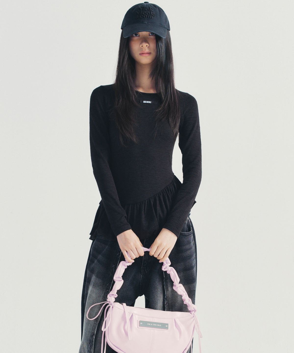 닉앤니콜(NICK&NICOLE) CRYSTAL SHIRRING RIBBON ROUND BAG_BABY PINK