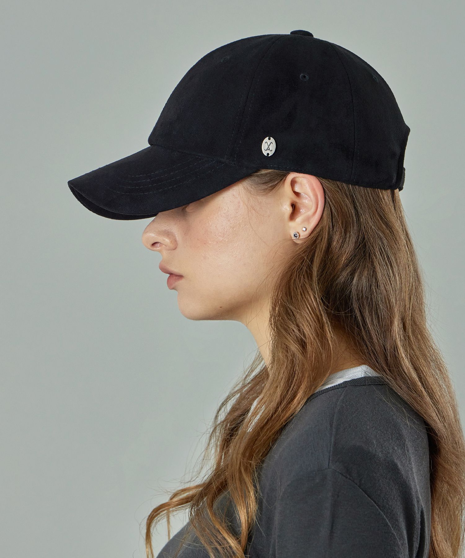 MUSINSA公式 | VARZAR VA カーブドオーバルメタルスエードボール