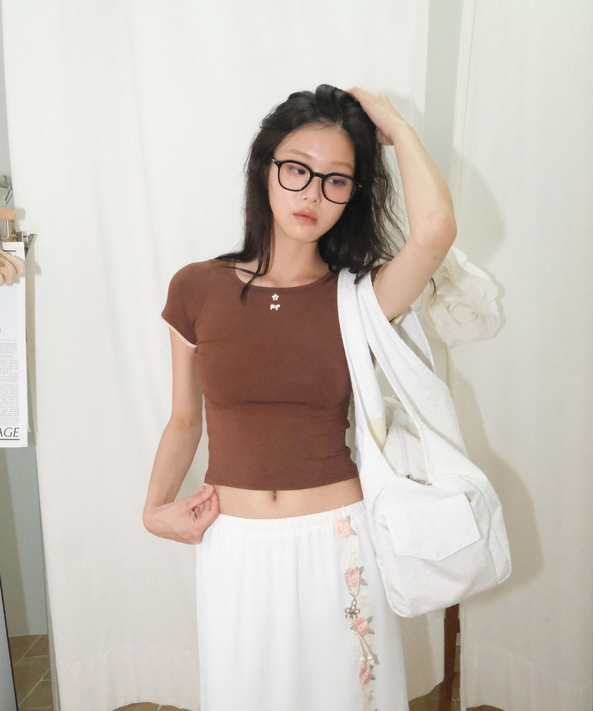 시월107(SIWL107) Kitten Crop Tee (Camel)