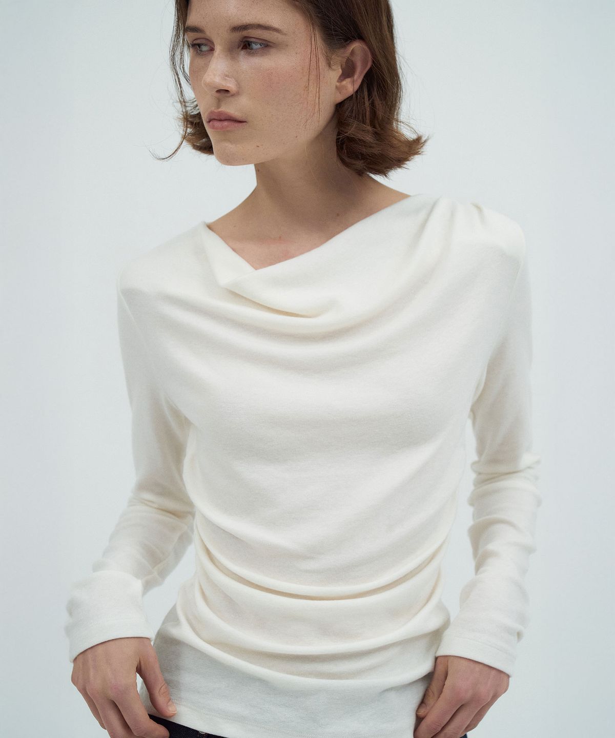 라메레이(LAMEREI) Drape Neck Wool T-shirt[LMBFAU25TT605]-4color