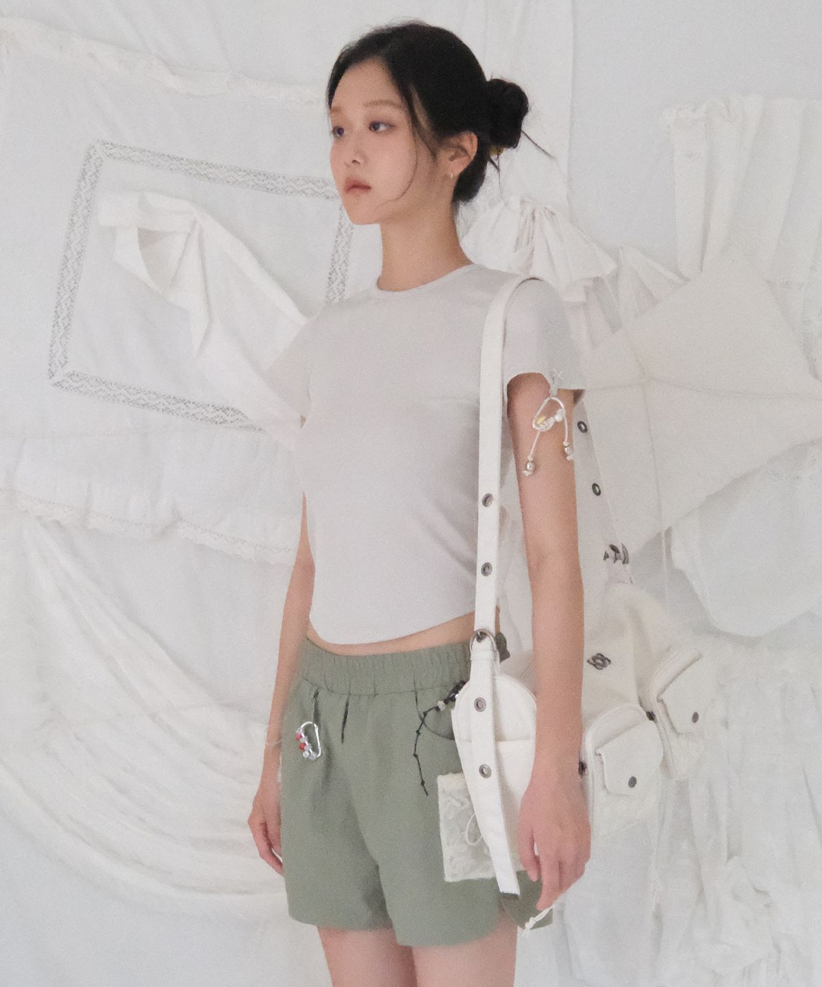 시월107(SIWL107) Bonnie T-Shirt (Light Green)