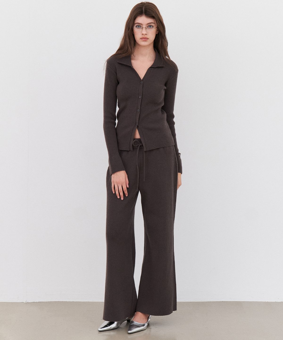 아이토브 서울(ITOV SEOUL) 리브드 니트 팬츠 셋업 CH