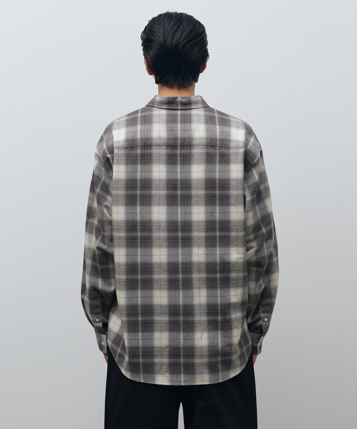 무신사 스탠다드(MUSINSA STANDARD) 릴렉스드 플란넬 플레이드 옴브레 체크 셔츠 [아이보리/그레이]