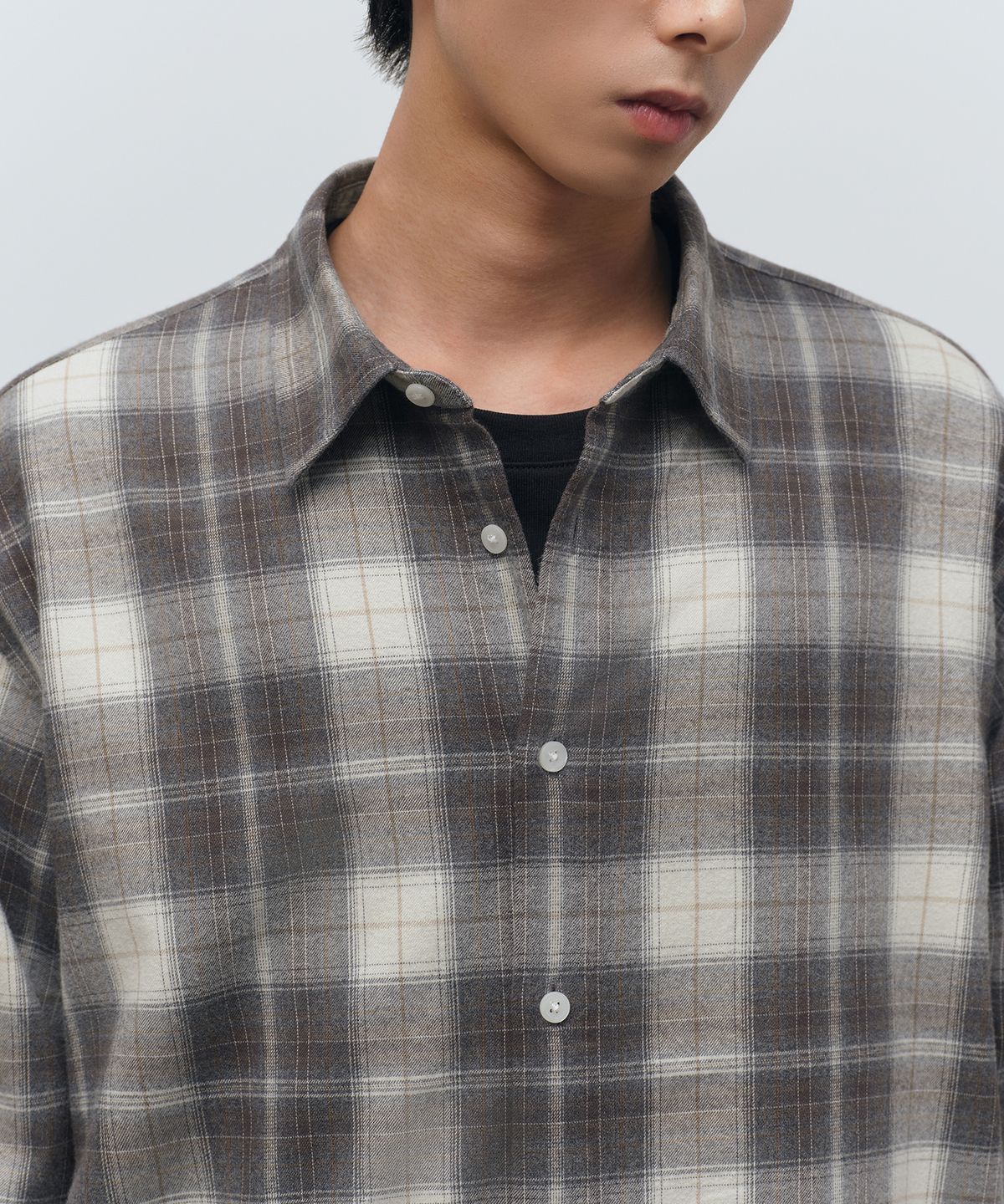 무신사 스탠다드(MUSINSA STANDARD) 릴렉스드 플란넬 플레이드 옴브레 체크 셔츠 [아이보리/그레이]
