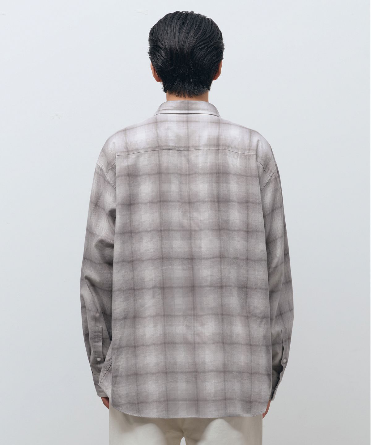 무신사 스탠다드(MUSINSA STANDARD) 릴렉스드 옴브레 체크 셔츠 3 [더스티 베이지/그레이]