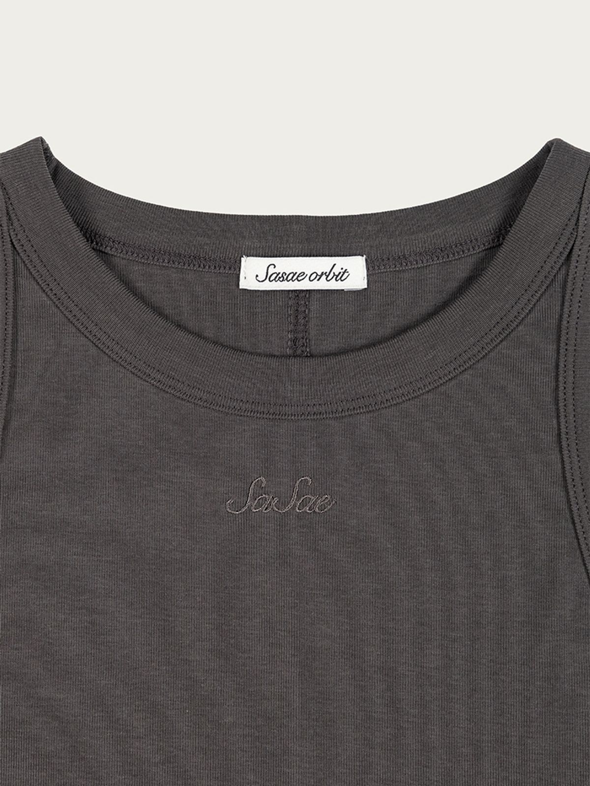 사사에오르빗(SASAEORBIT) Logo Sleeveless Charcoal