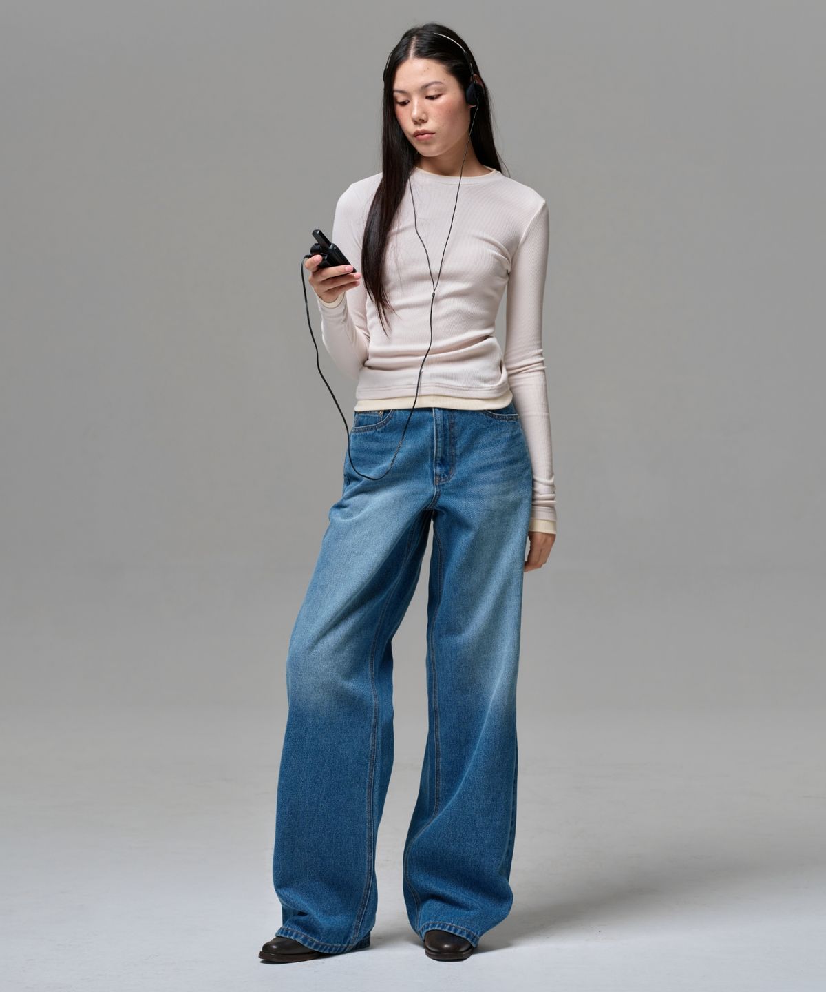 이알에이(ERA) WOMEN COLOR LAYERED SLIM RIB T - DUSTY CUSTARD