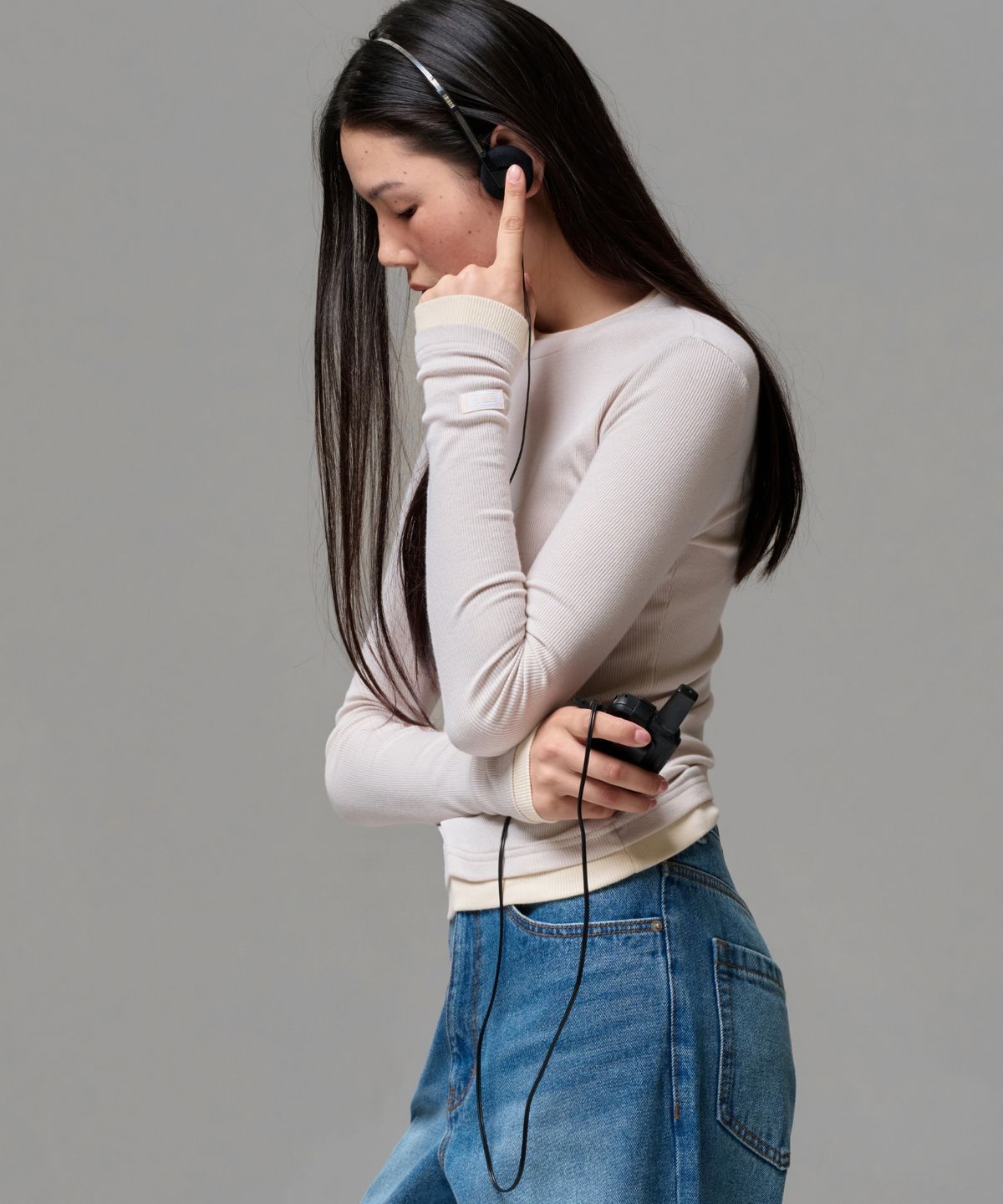 이알에이(ERA) WOMEN COLOR LAYERED SLIM RIB T - DUSTY CUSTARD