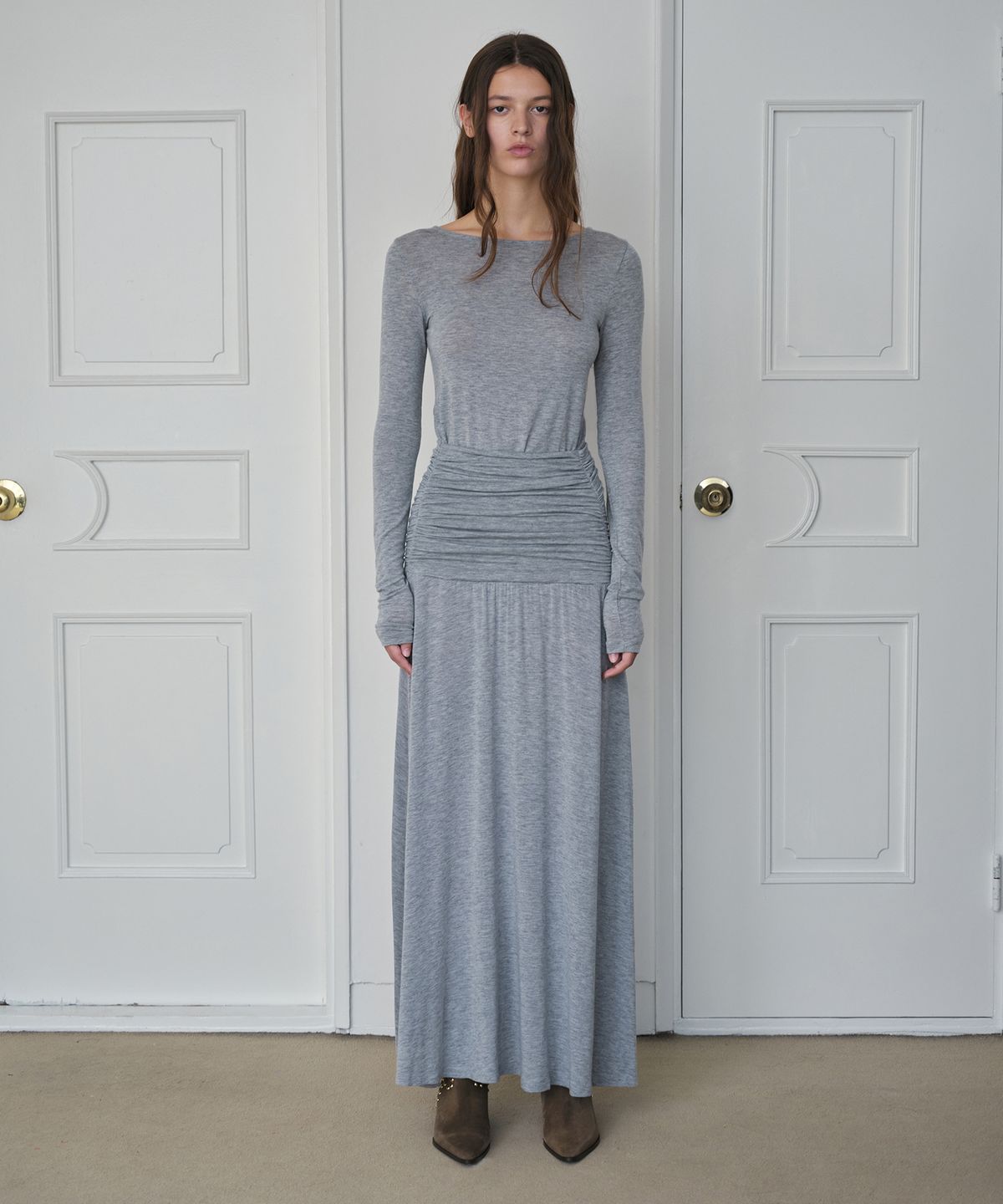 시메트릭 퍼센트(SYMMETRICPERCENT) Shirring Jersey Maxi Dress / Melange Grey