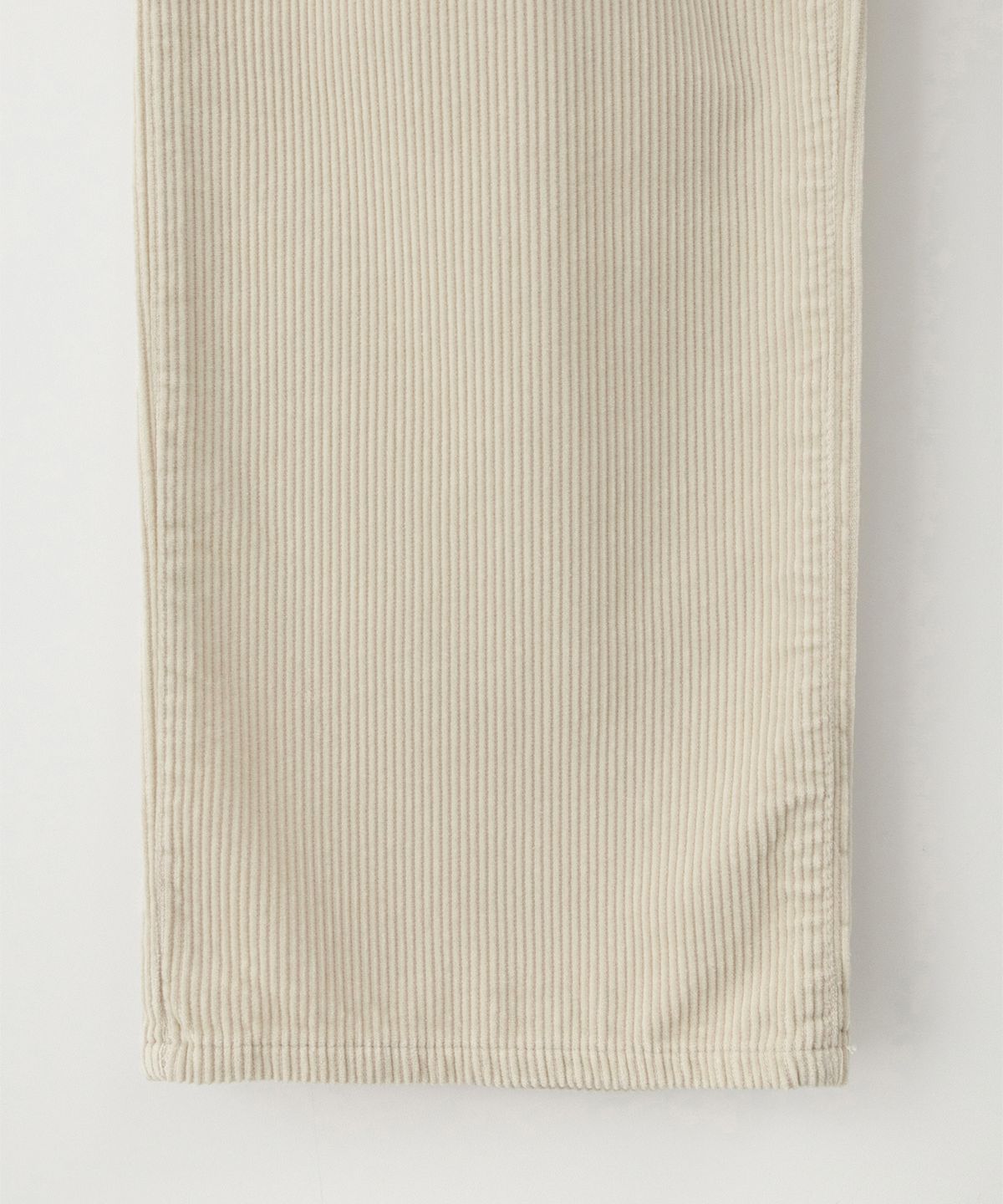 썸웨어버터(SOMEWHEREBUTTER) Sander Corduroy Pants - Cream