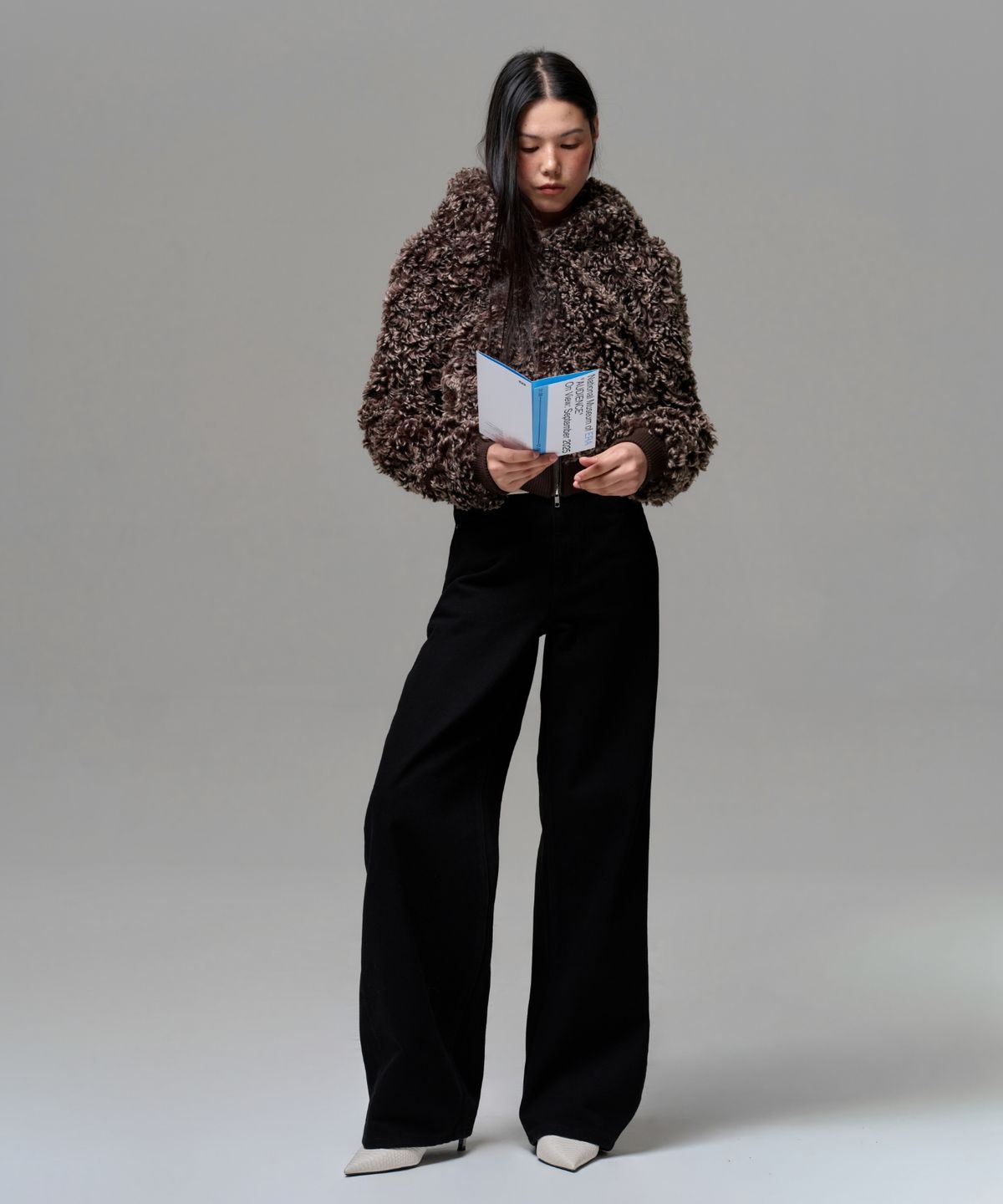 이알에이(ERA) WOMEN ERA STRAIGHT FIT DENIM PANTS - BLACK
