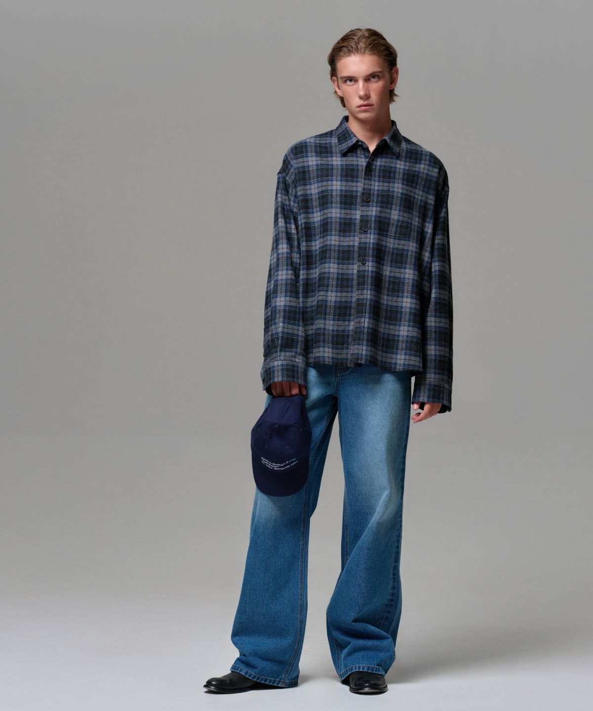 이알에이(ERA) MEN ERA STRAIGHT FIT DENIM PANTS - VINTAGE MID BLUE