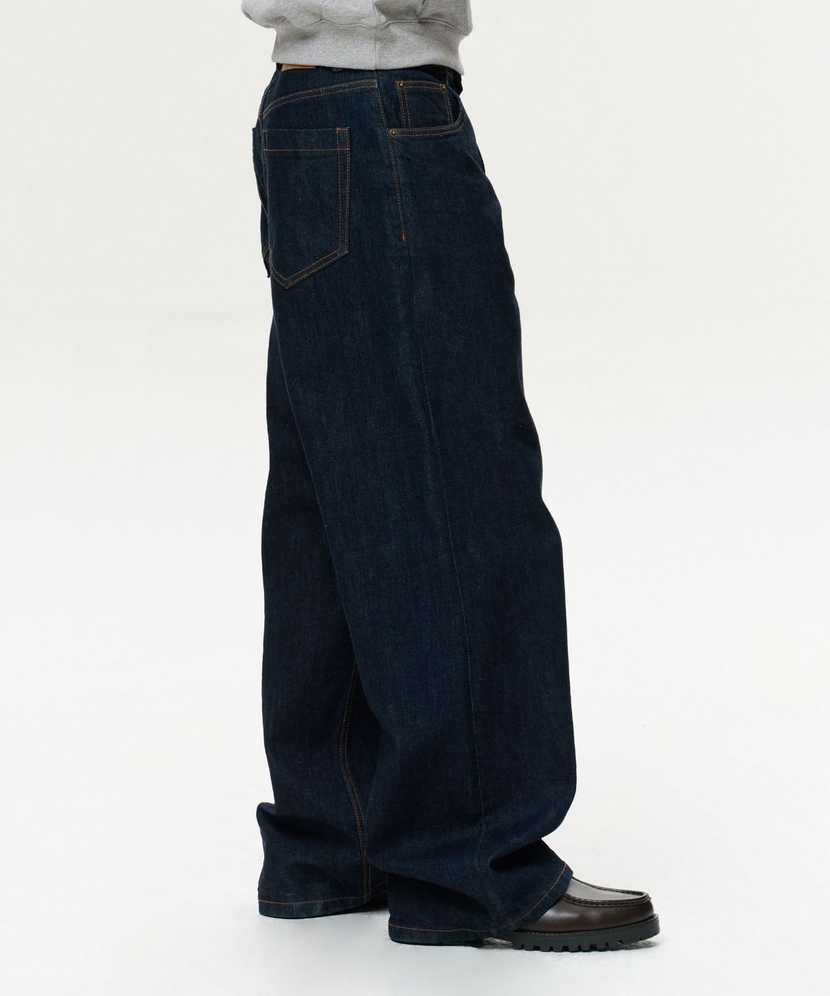 이알에이(ERA) MEN ERA WIDE FIT DENIM PANTS - INDIGO BLUE