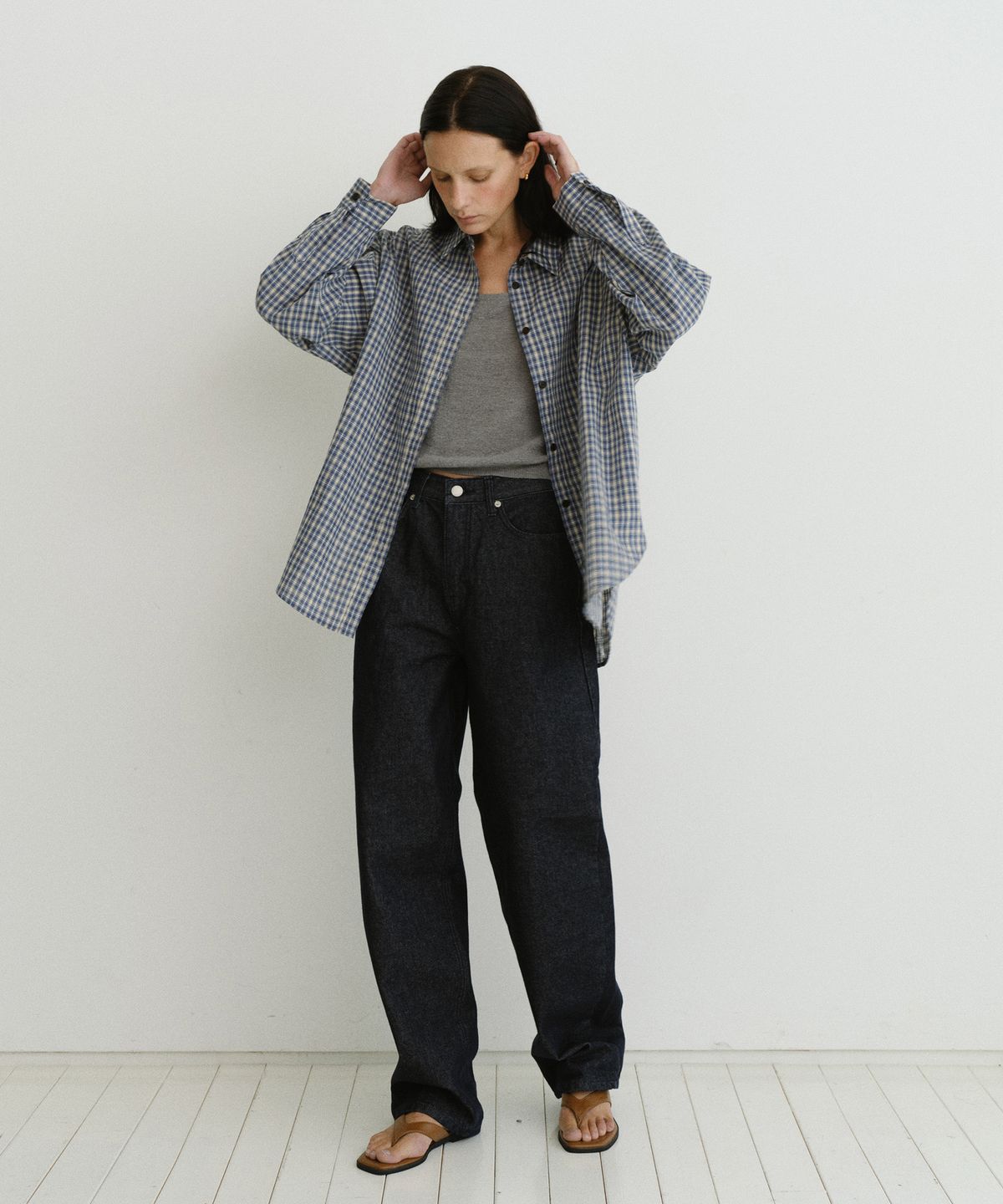 유라고(URAGO) Curved denim pants