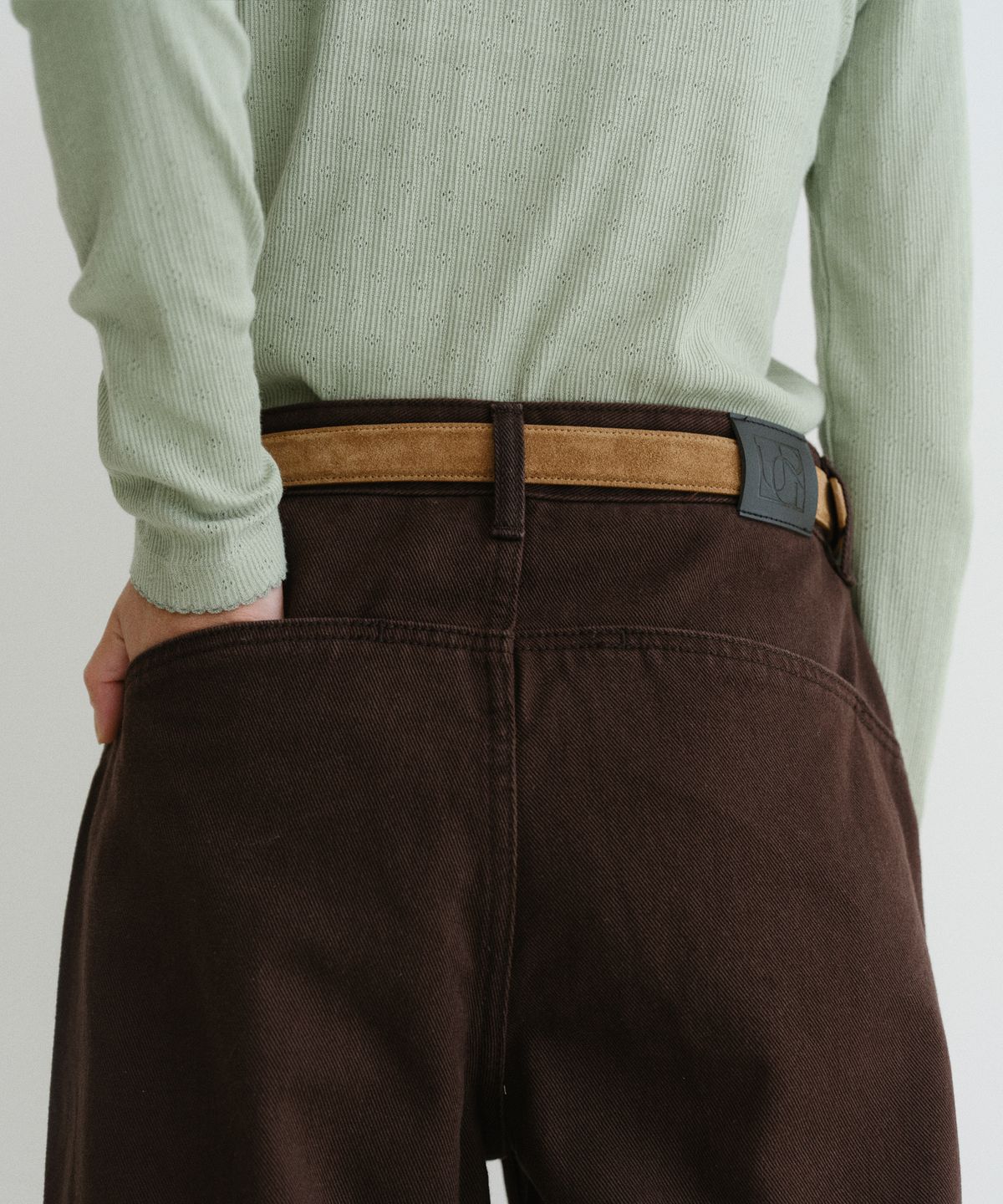 유라고(URAGO) Curved denim pants