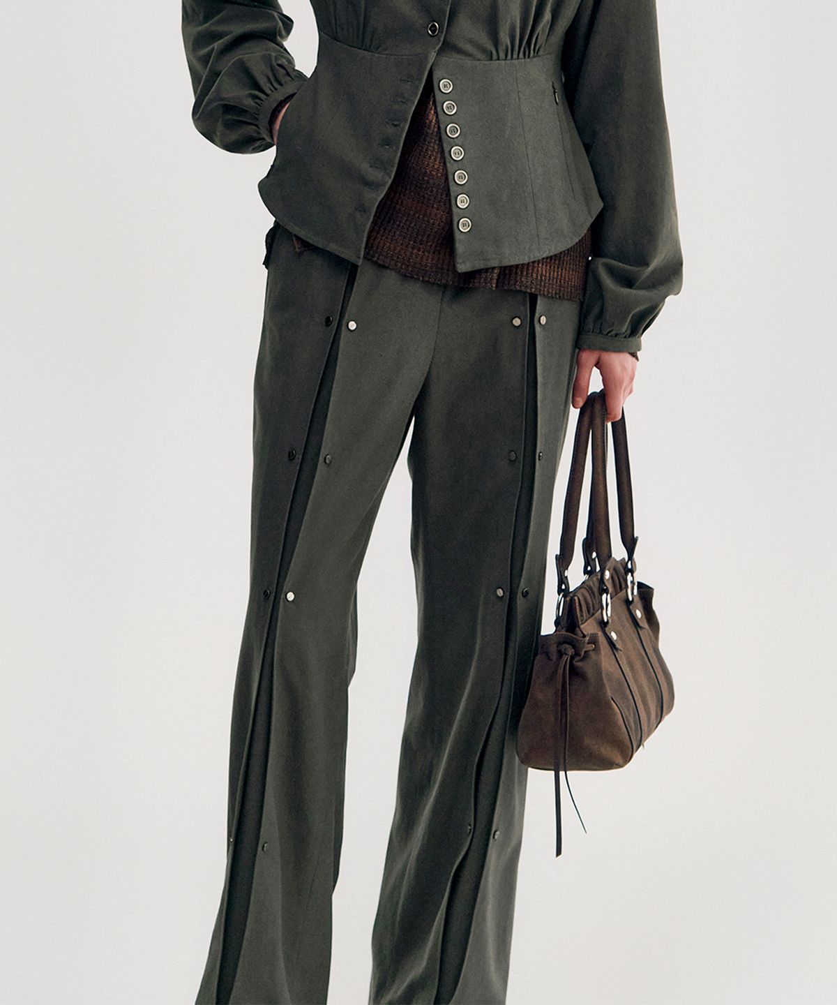 킴지수(KIMZISU) Pleated Snap Pants _ KHAKI