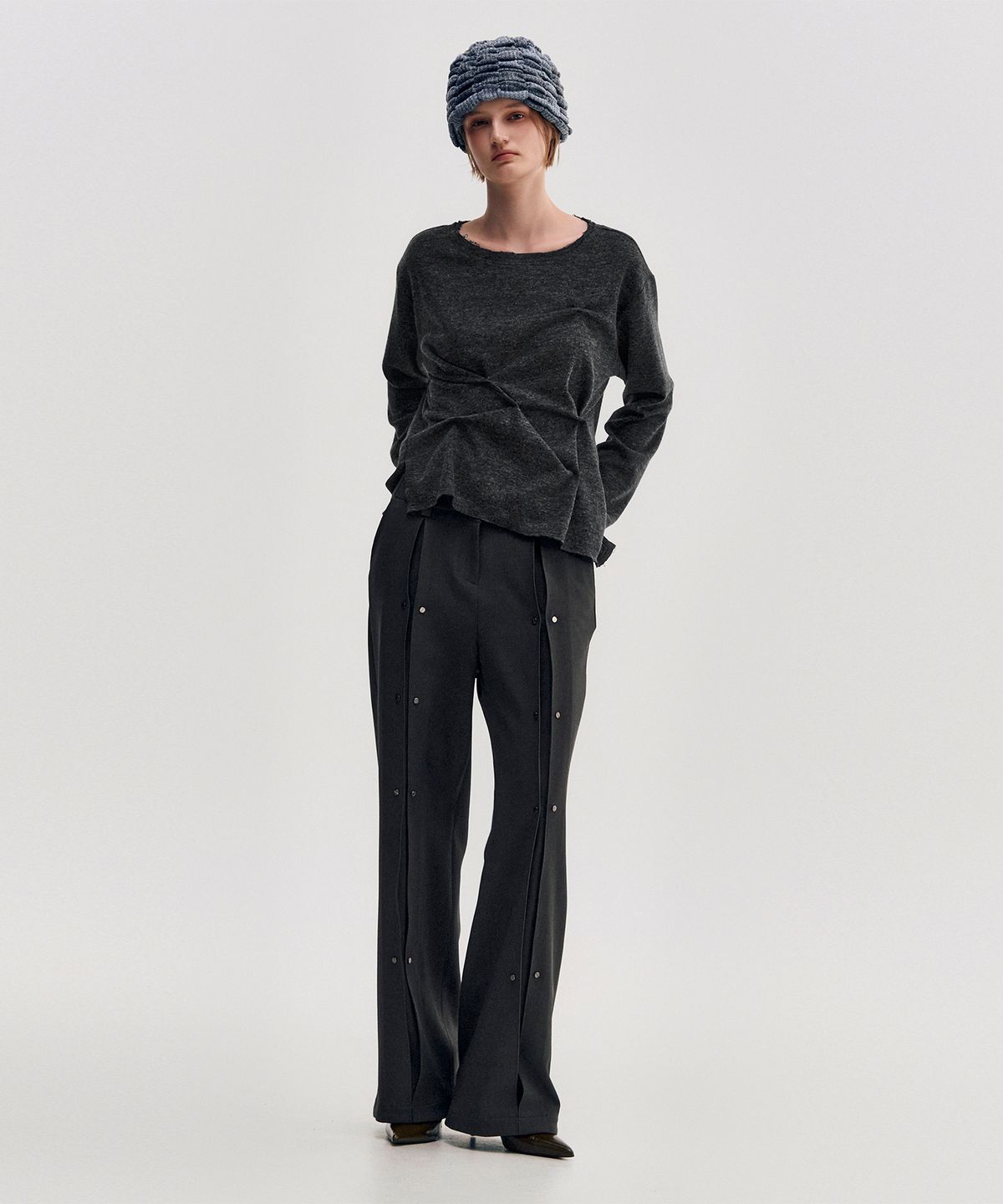 킴지수(KIMZISU) Pleated Snap Pants _ GREY