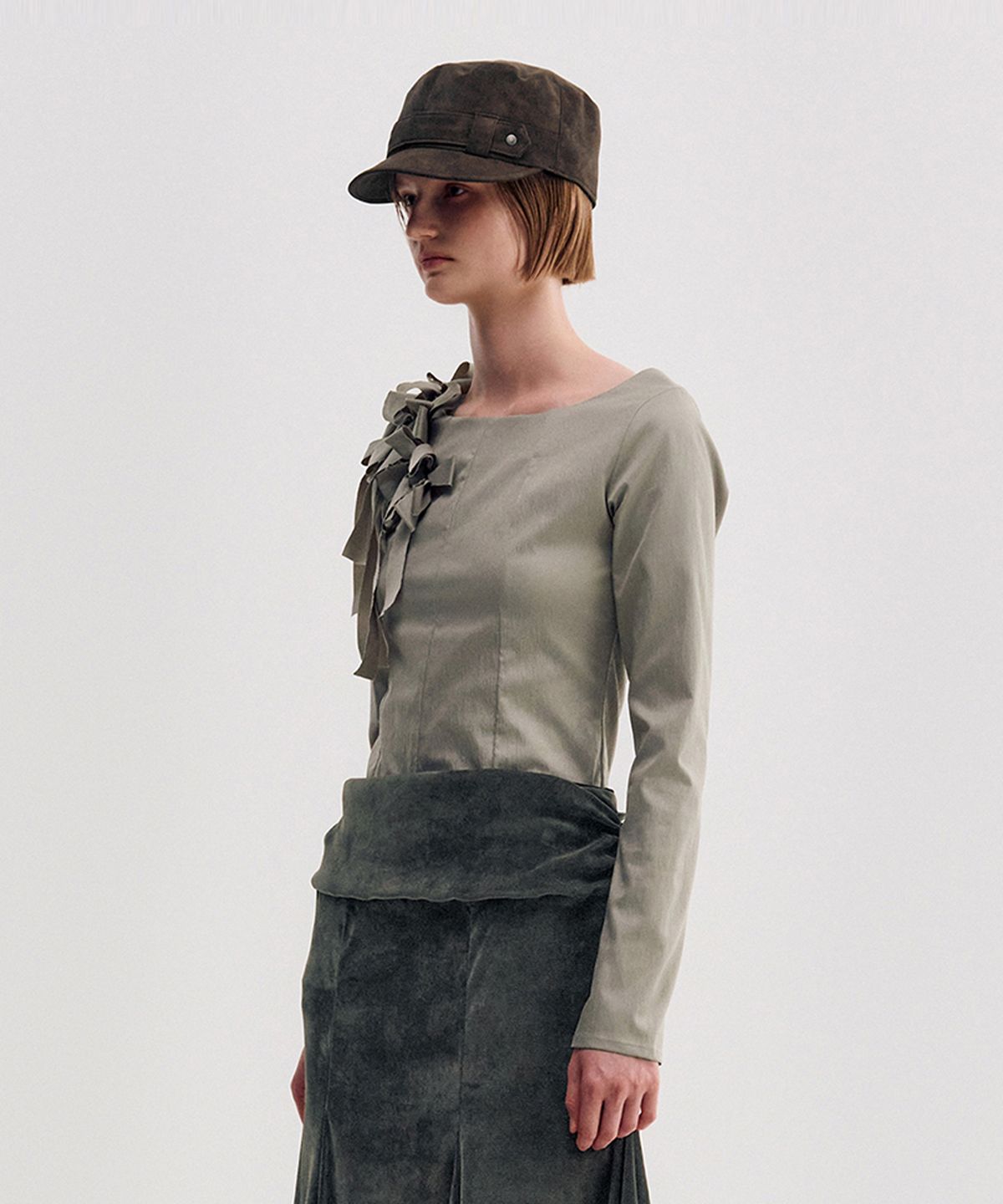 킴지수(KIMZISU) Raw Edge Ribbon Top _ GREY